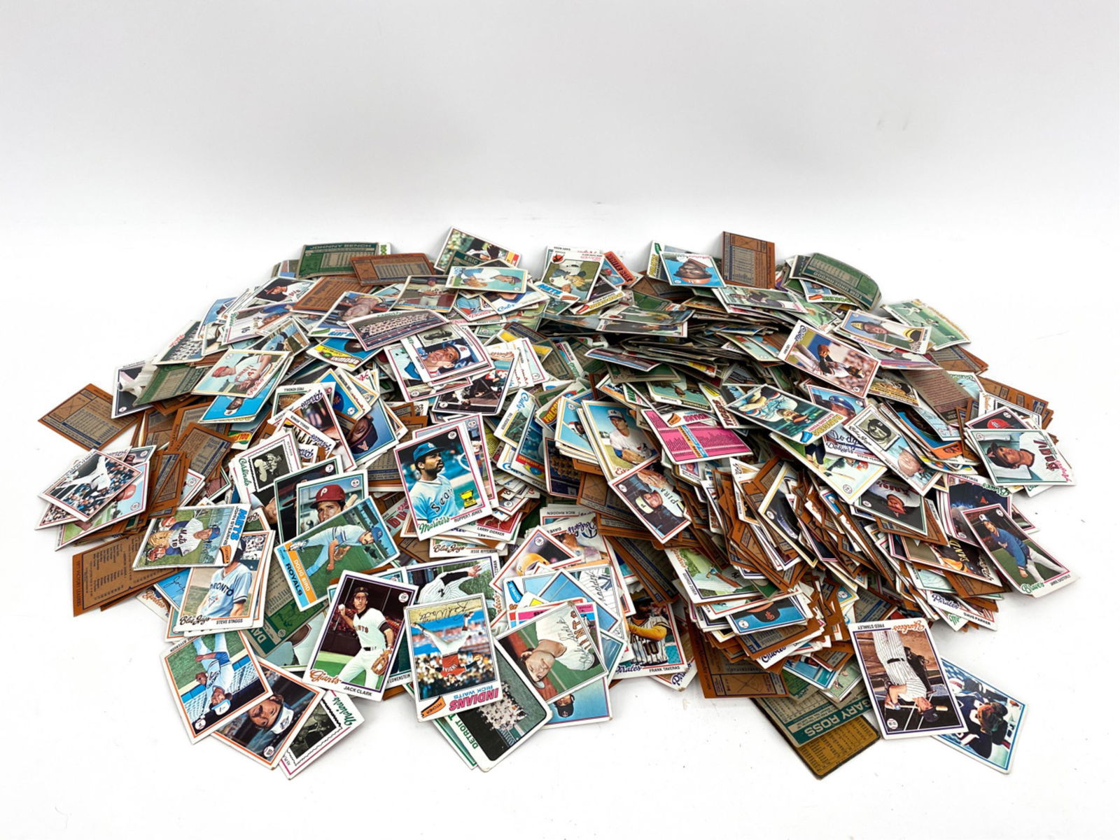 COLLECTION OF 70'S SPORTS CARDS INCL BASEBALL (1 of 18)