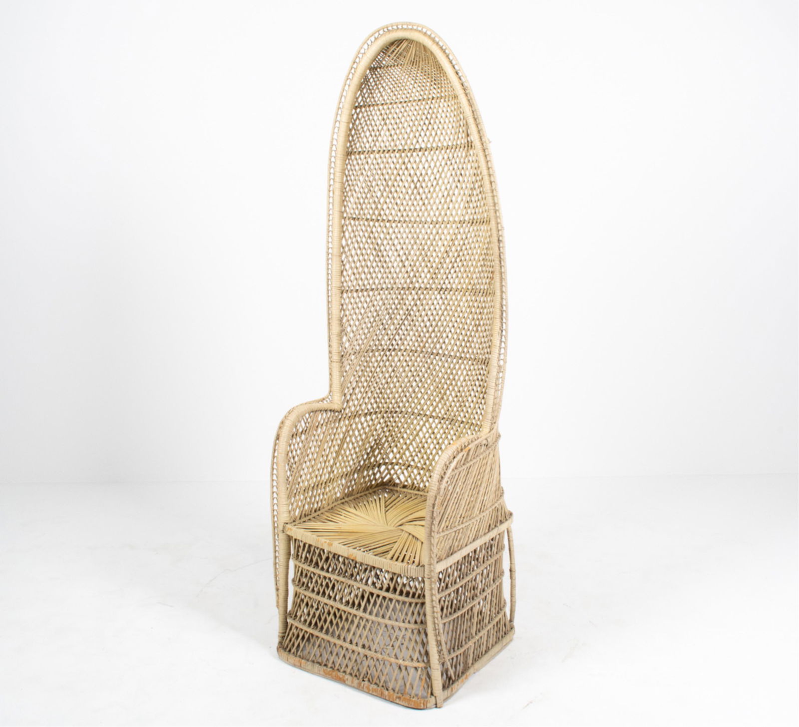 VINTAGE PAINTED WICKER PORTER'S CHAIR (1 of 11)