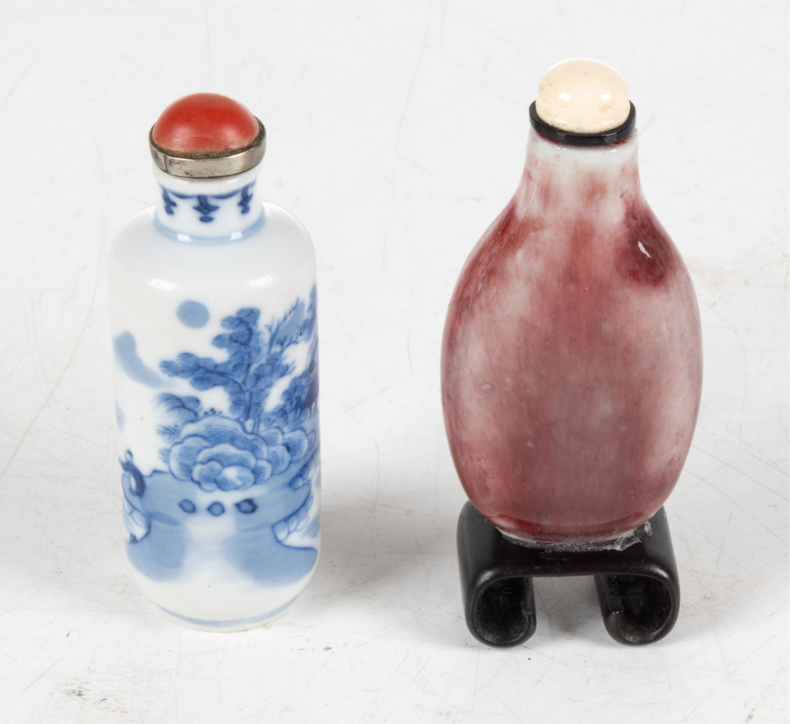 (2) ANTIQUE CHINESE PORCELAIN SNUFF BOTTLES (1 of 13)