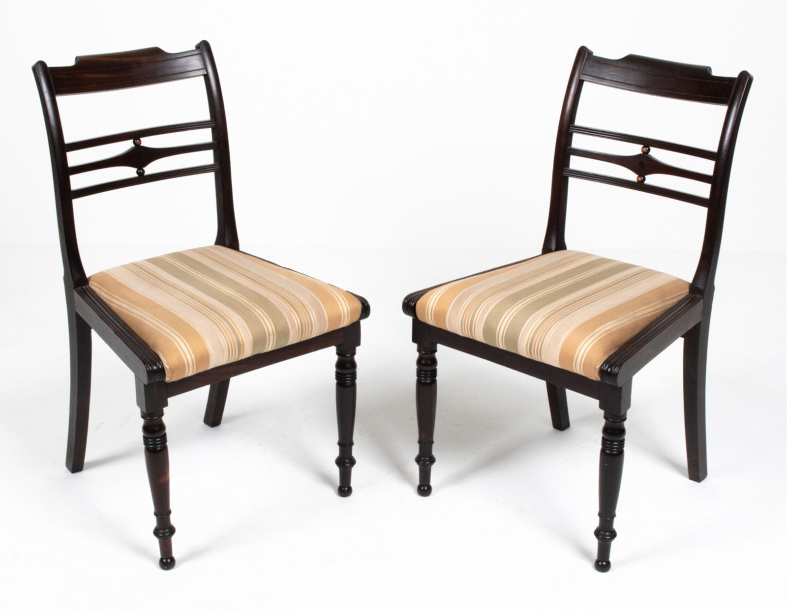 PAIR OF REGENCY REVIVAL OAK SIDE CHAIRS (1 of 16)