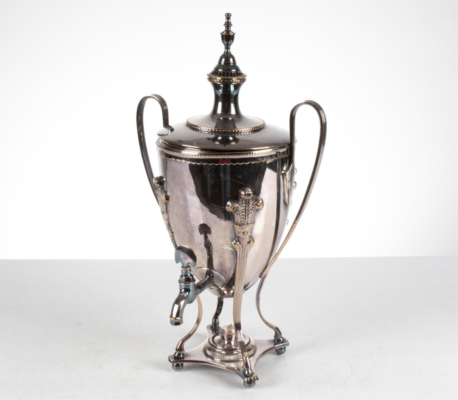 INTERNATIONAL SILVERPLATE SAMOVAR (1 of 19)
