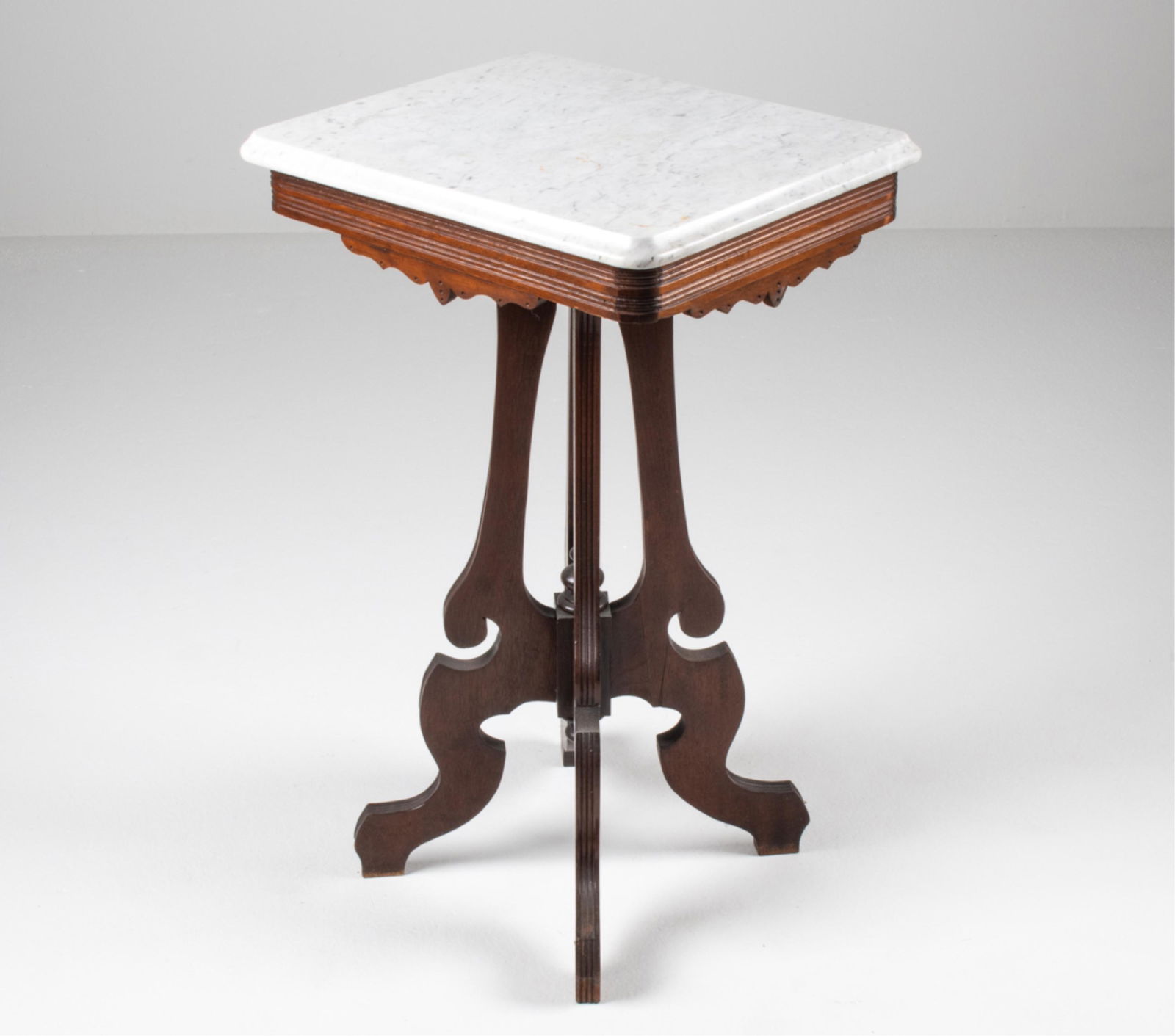 VICTORIAN MARBLE-TOP END TABLE (1 of 16)