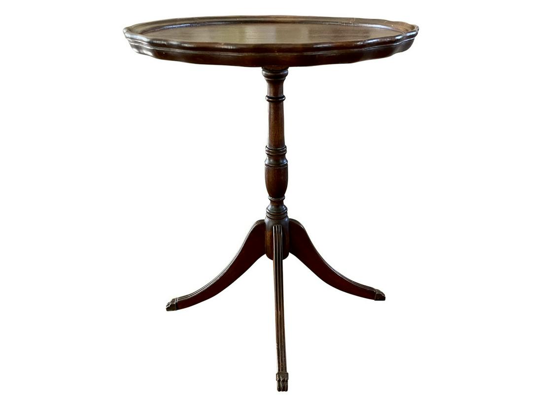 VINTAGE MAHOGANY SIDE TABLE (1 of 6)