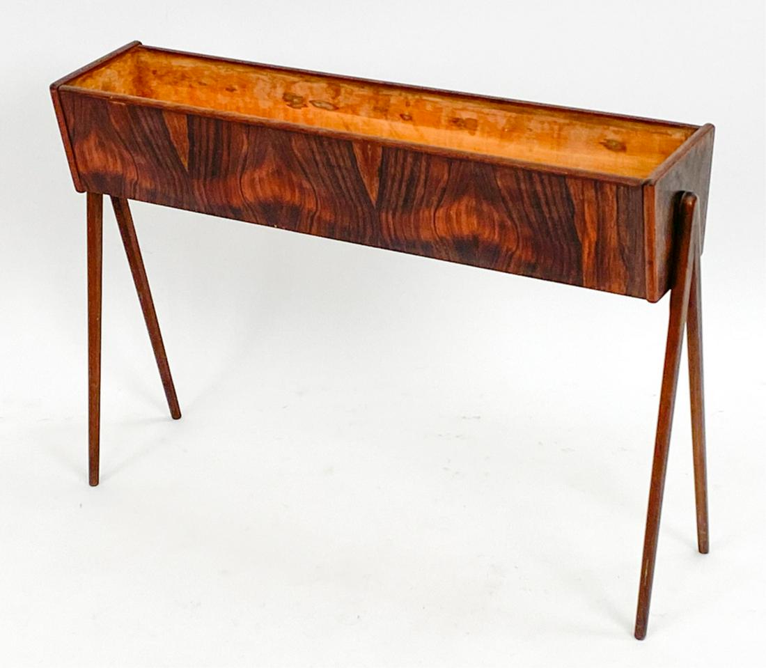 DANISH MID-CENTURY ROSEWOOD PLANTER (1 of 13)