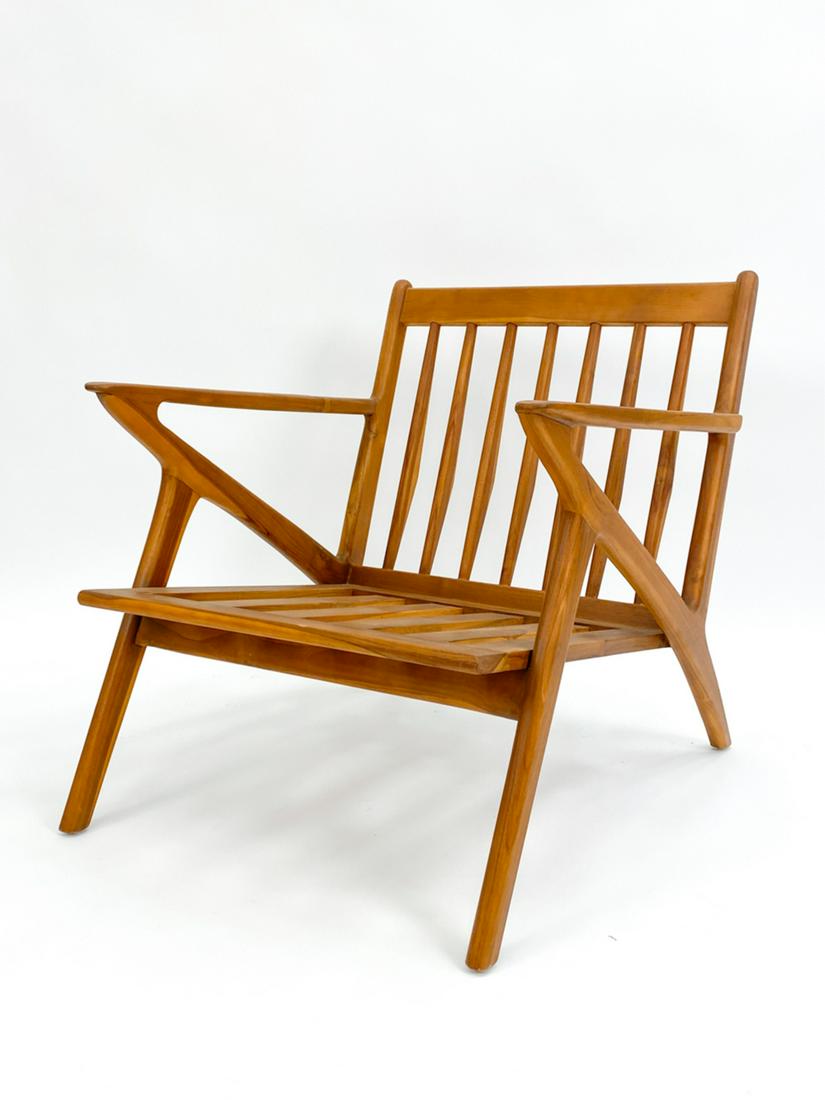 VINTISSIMO CONTEMPORARY NORDIC Z-CHAIR: Beautiful reproduction of the popular mid-century modern Z Lounge Chair for Selig by Vintissimo, very comfortable, stout, and strong, typical classic Danish design. Handcrafted from gorgeous teak wood