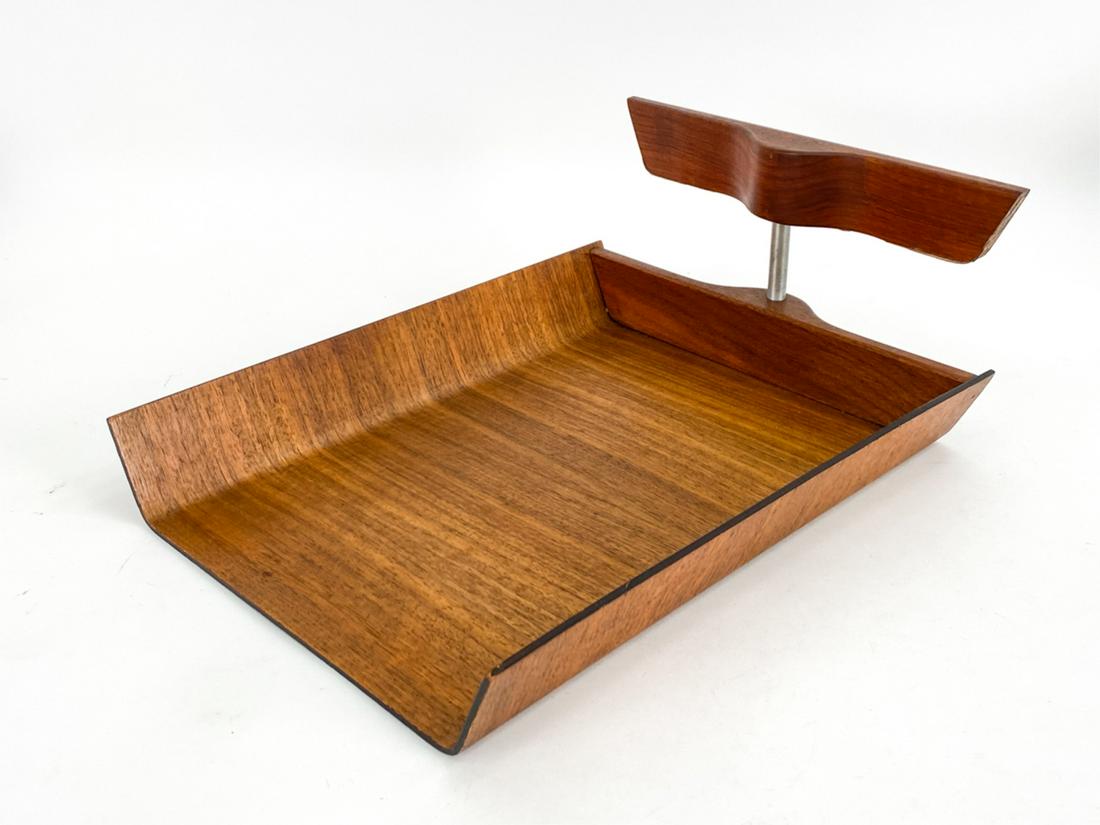 FLORENCE KNOLL LETTER TRAY (FOR PARTS) (1 of 8)