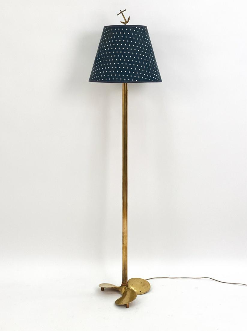 ANTIQUE BRASS PROPELLER, AS LAMP (1 of 9)