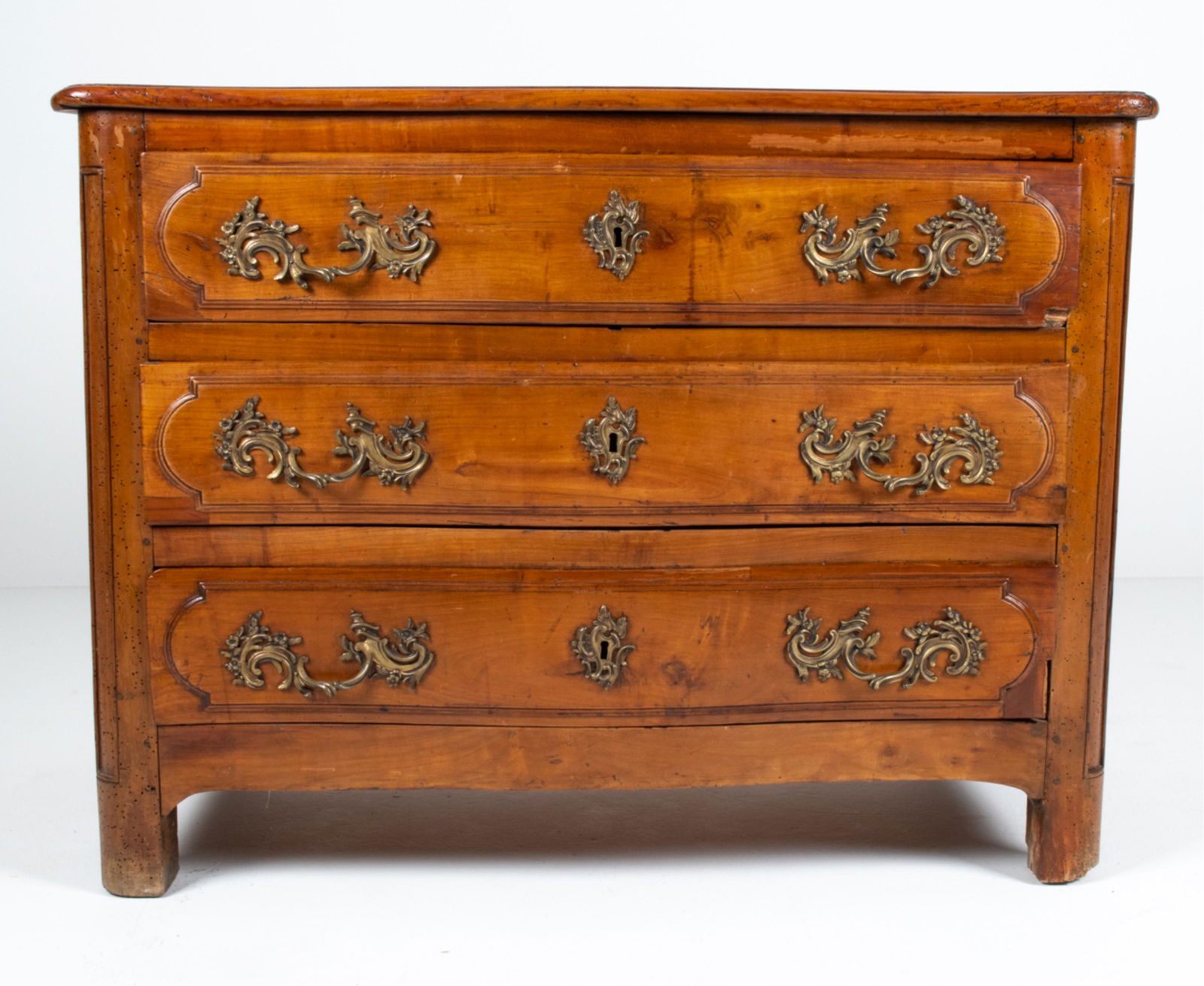 19TH C. FRENCH PROVINCIAL CHEST OF DRAWERS (1 of 16)