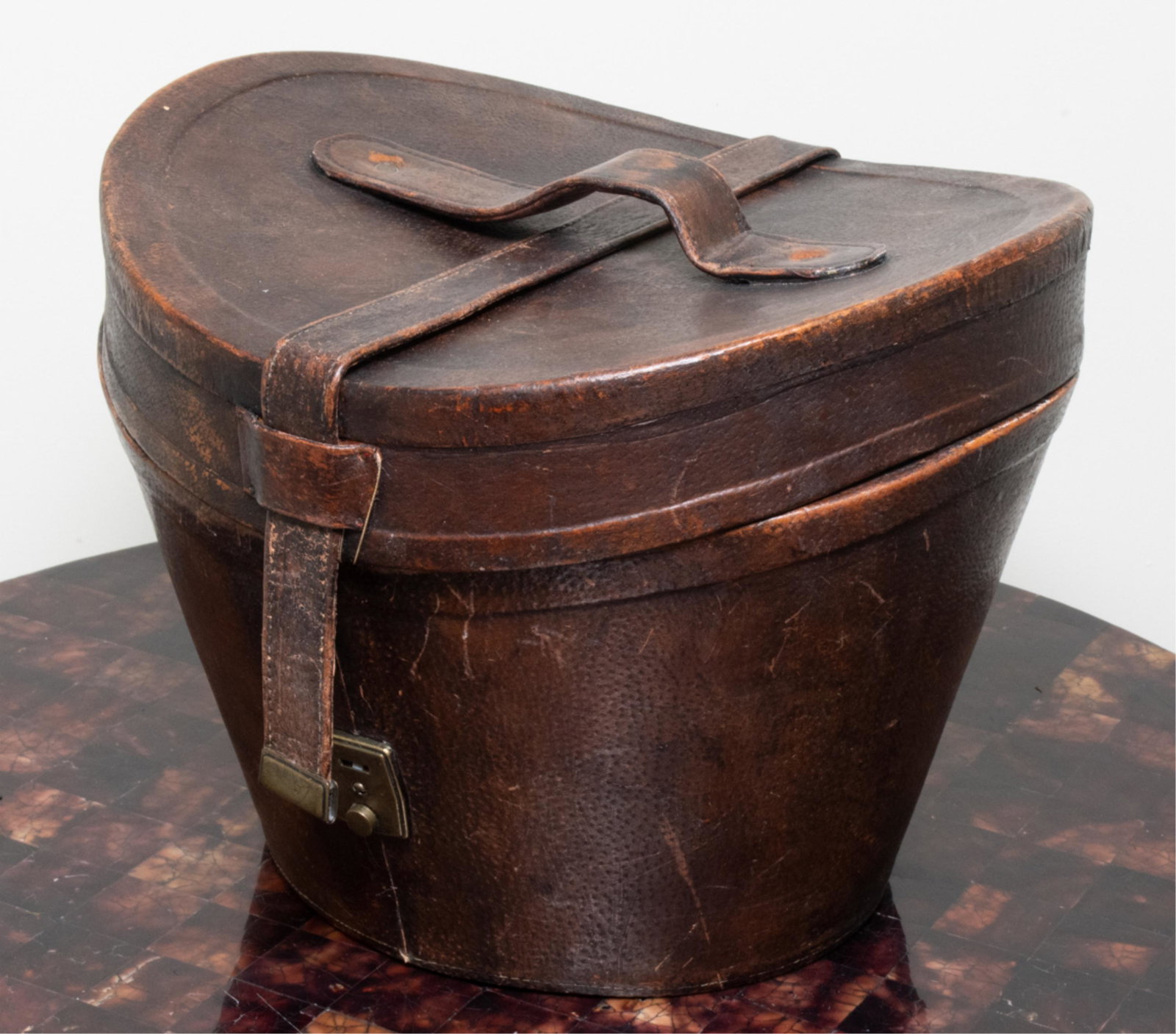 VINTAGE LEATHER HAT BOX (1 of 8)