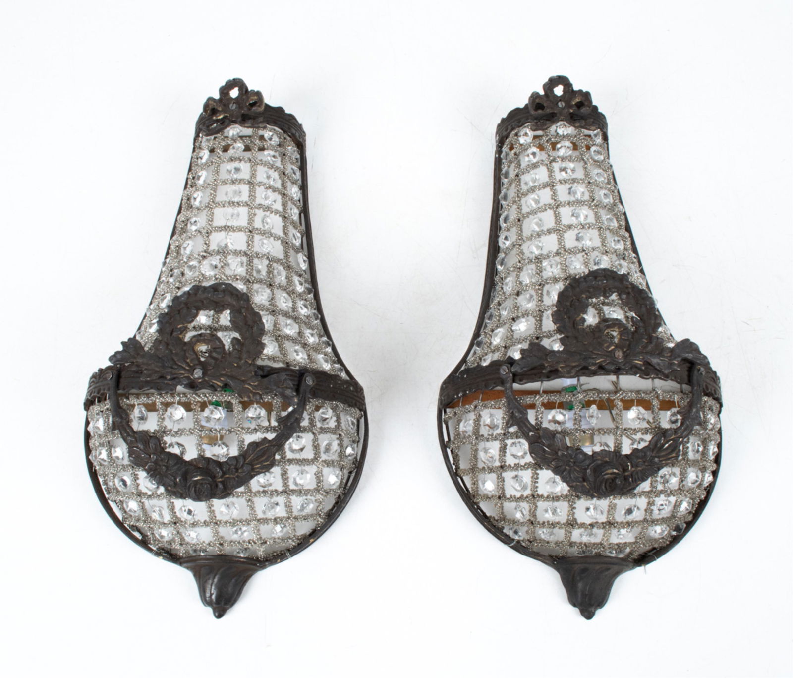 PAIR OF HOLLYWOOD REGENCY BEADED CRYSTAL SCONCES (1 of 7)