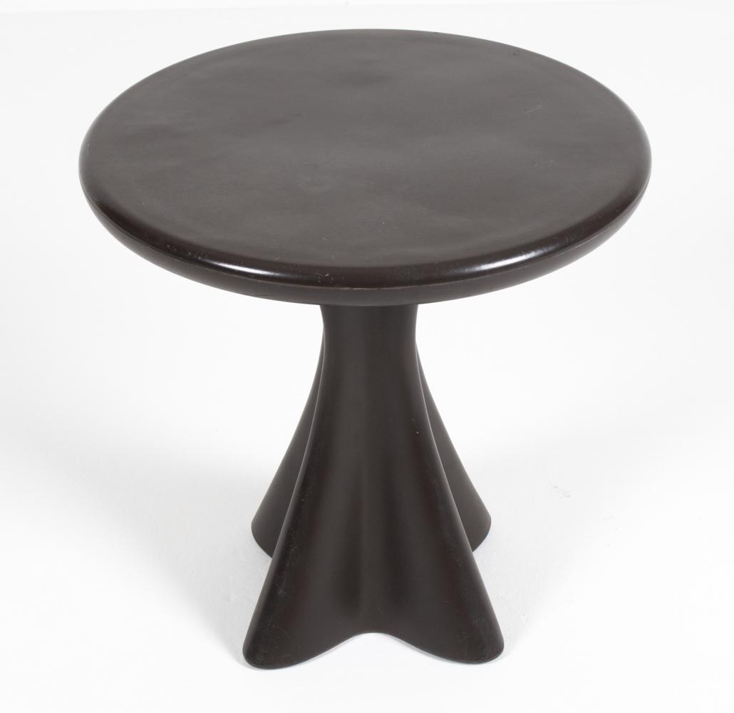 FRENCH SPACE AGE SCULPTURAL PLASTIC END TABLE (1 of 9)