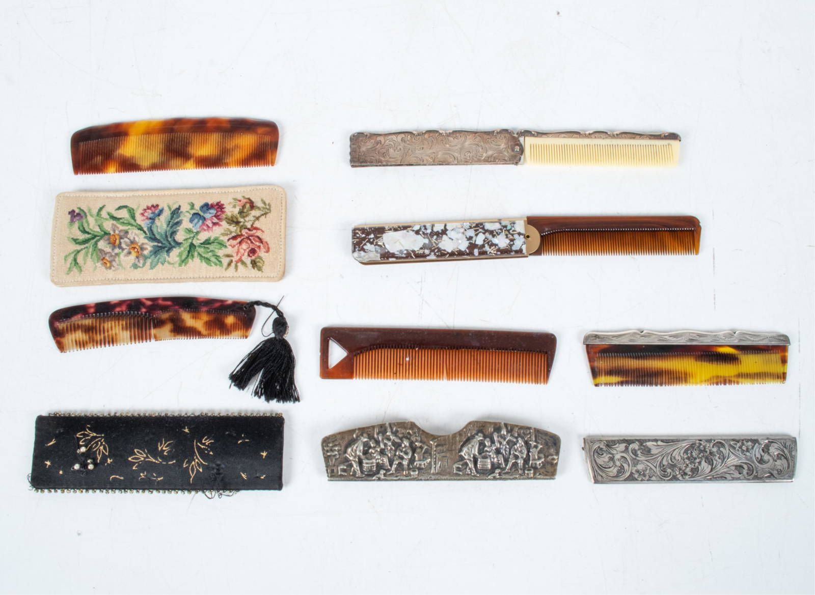 Grouping Of Antique & Vintage Necessaire Combs Auction