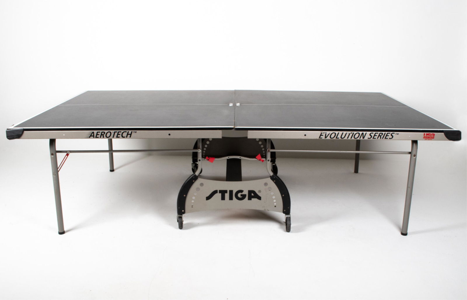 STIGA AEROTECH EVOLUTION SERIES TABLE TENNIS TABLE (1 of 7)
