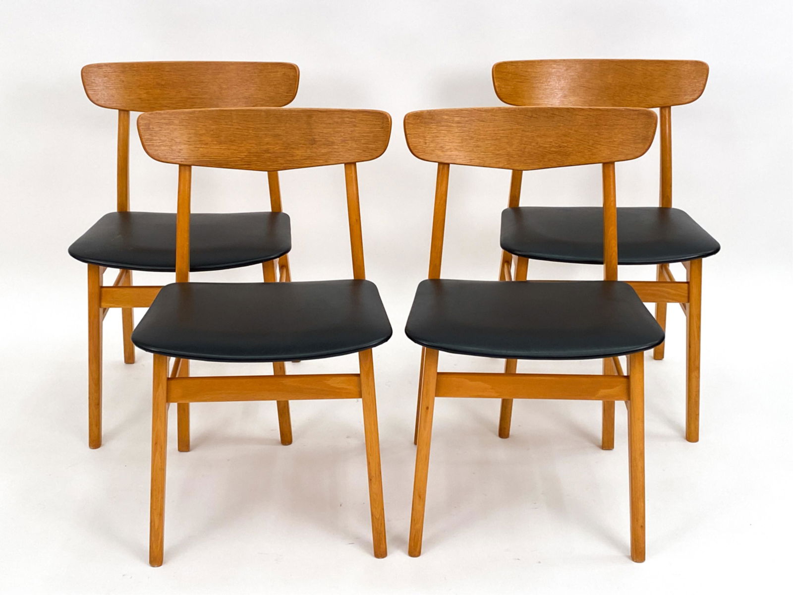 (4) DANISH TEAK SCHIONNING & ELGAARD DINING CHAIRS (1 of 20)