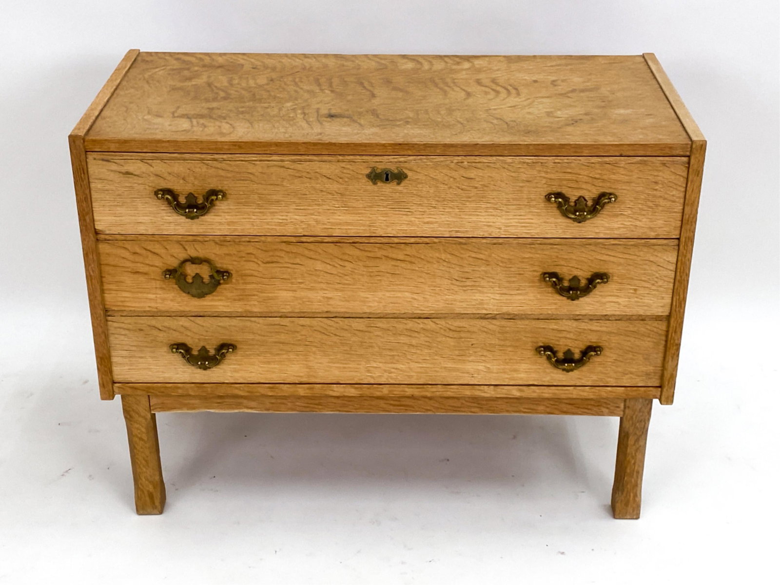 HENNING KJAERNULF-STYLE DANISH OAK CHEST (1 of 15)