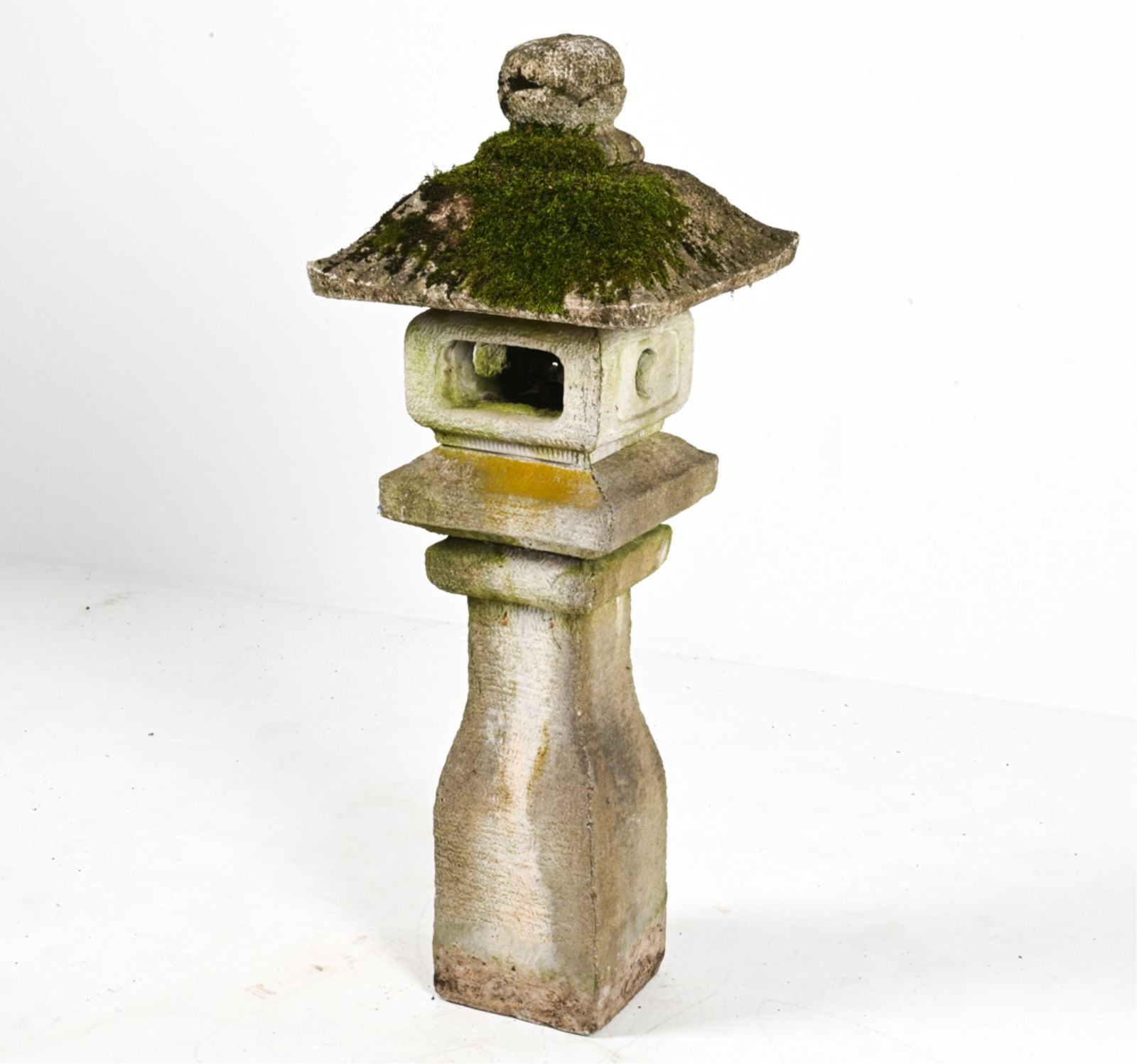CAST STONE PAGODA GARDEN ORNAMENT (1 of 12)