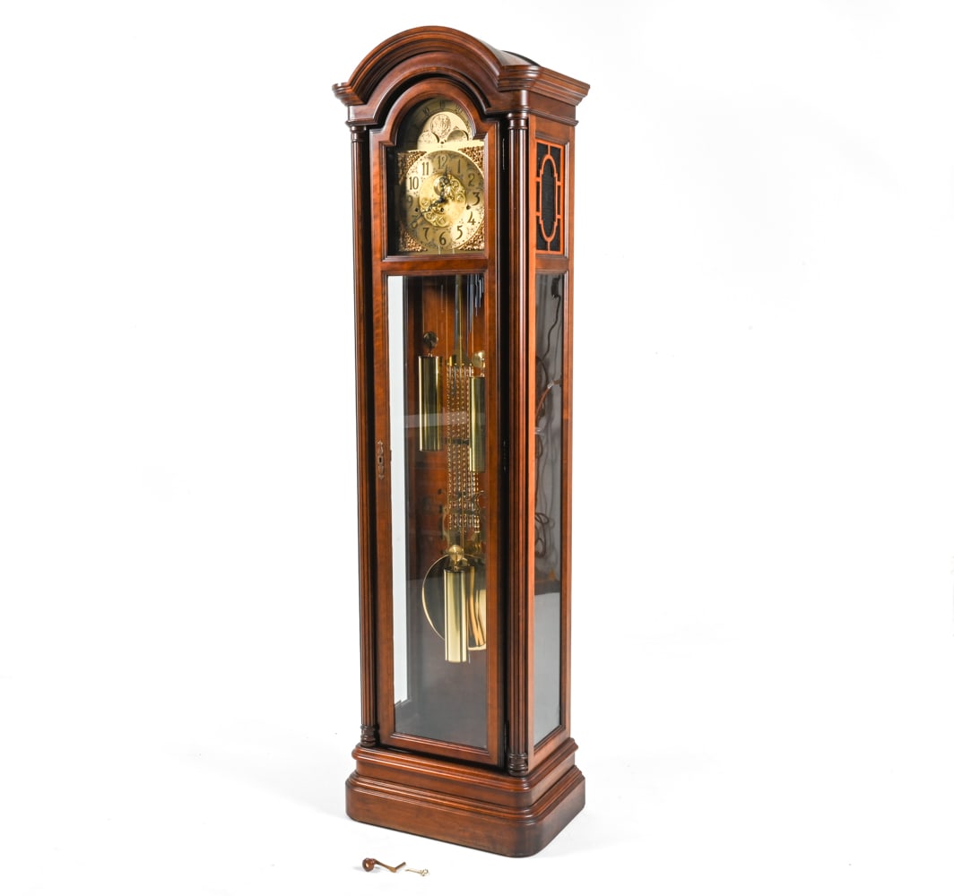 HOWARD MILLER GRANDFATHER CLOCK: Dimensions: H 80.25" x W 22.5" x D 14.5" Condition: Not tested; movement not professionally inspected. In excellent cosmetic condition overall; showing very few signs of wear.