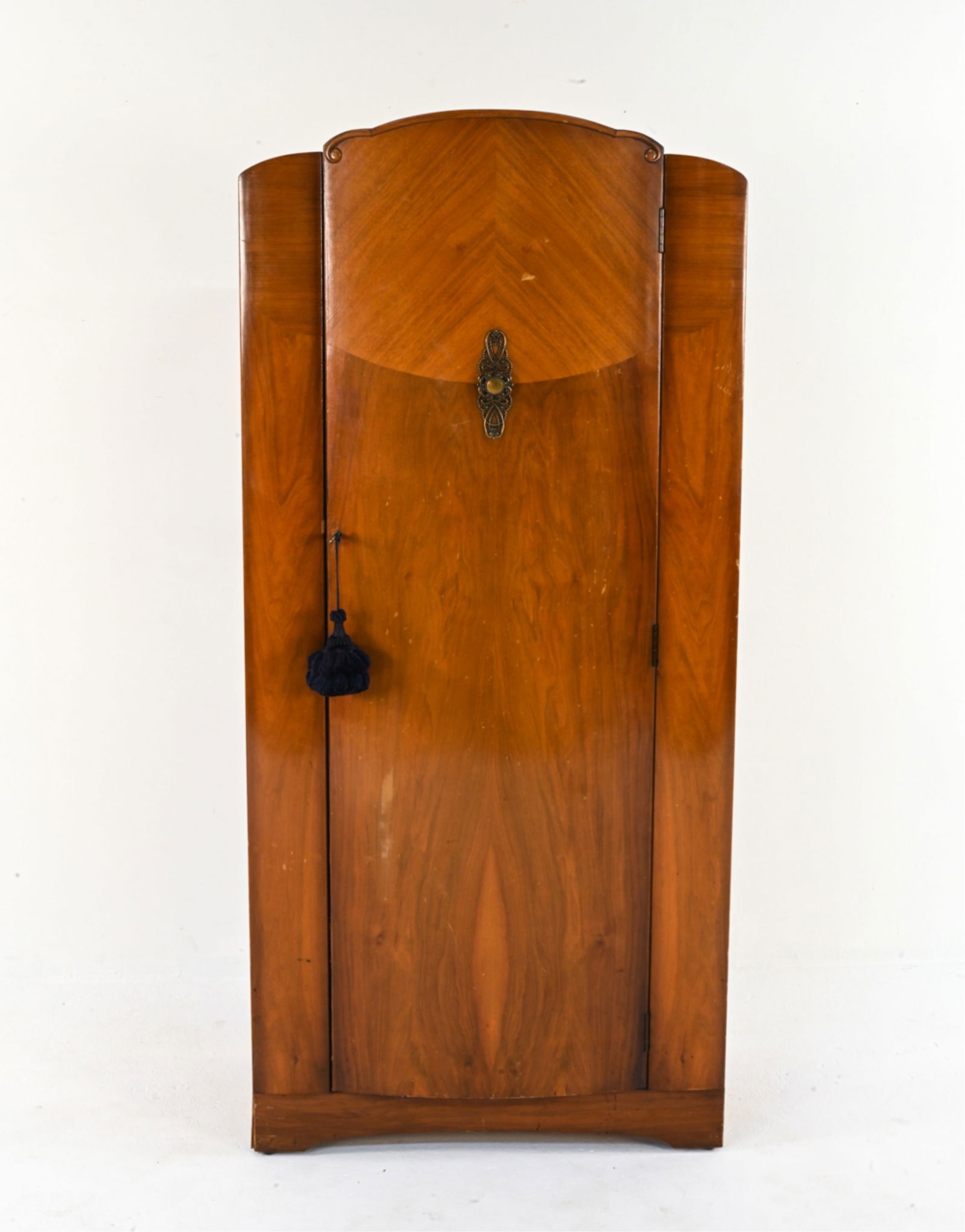 STREAMLINE ART DECO WARDROBE CABINET (1 of 10)