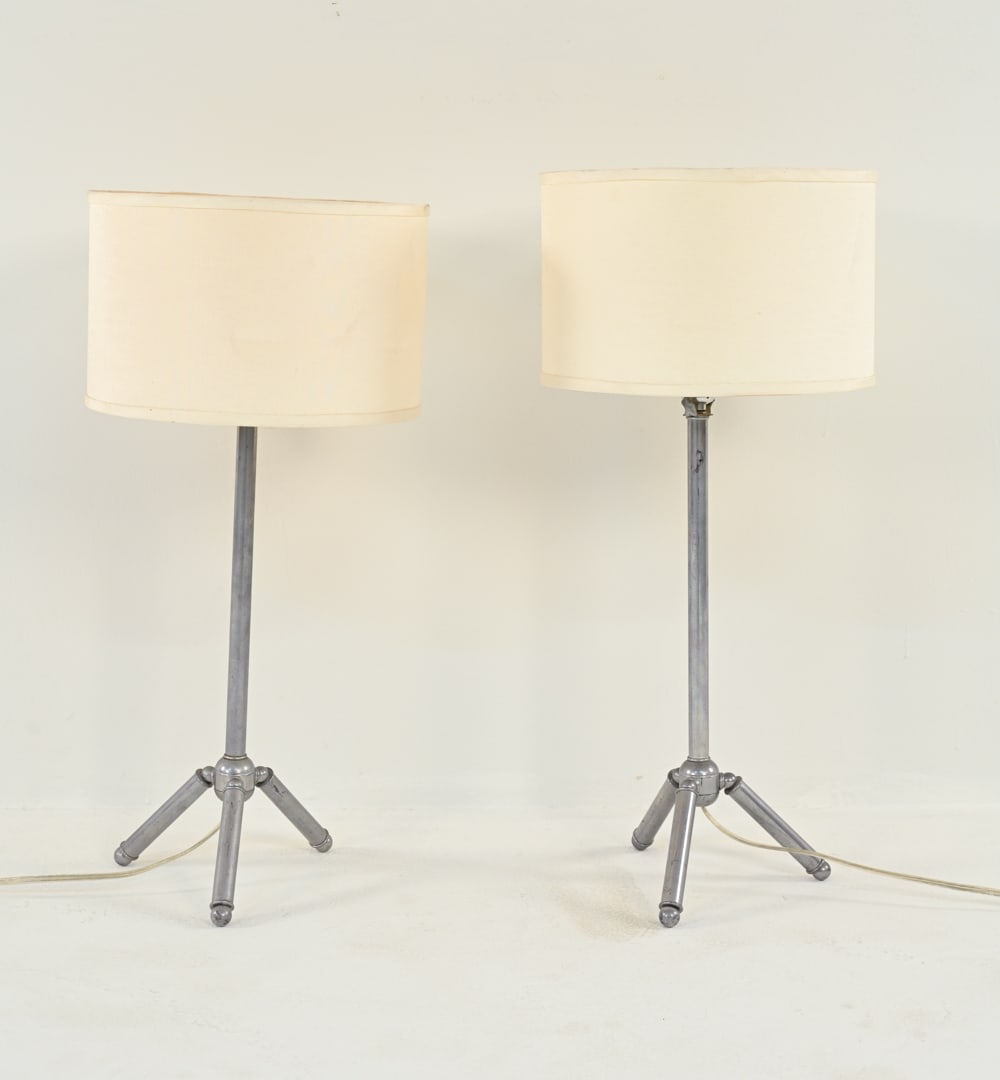 PAIR CONTEMPORARY ATOMIC-STYLE TRIPOD TABLE LAMPS (1 of 7)