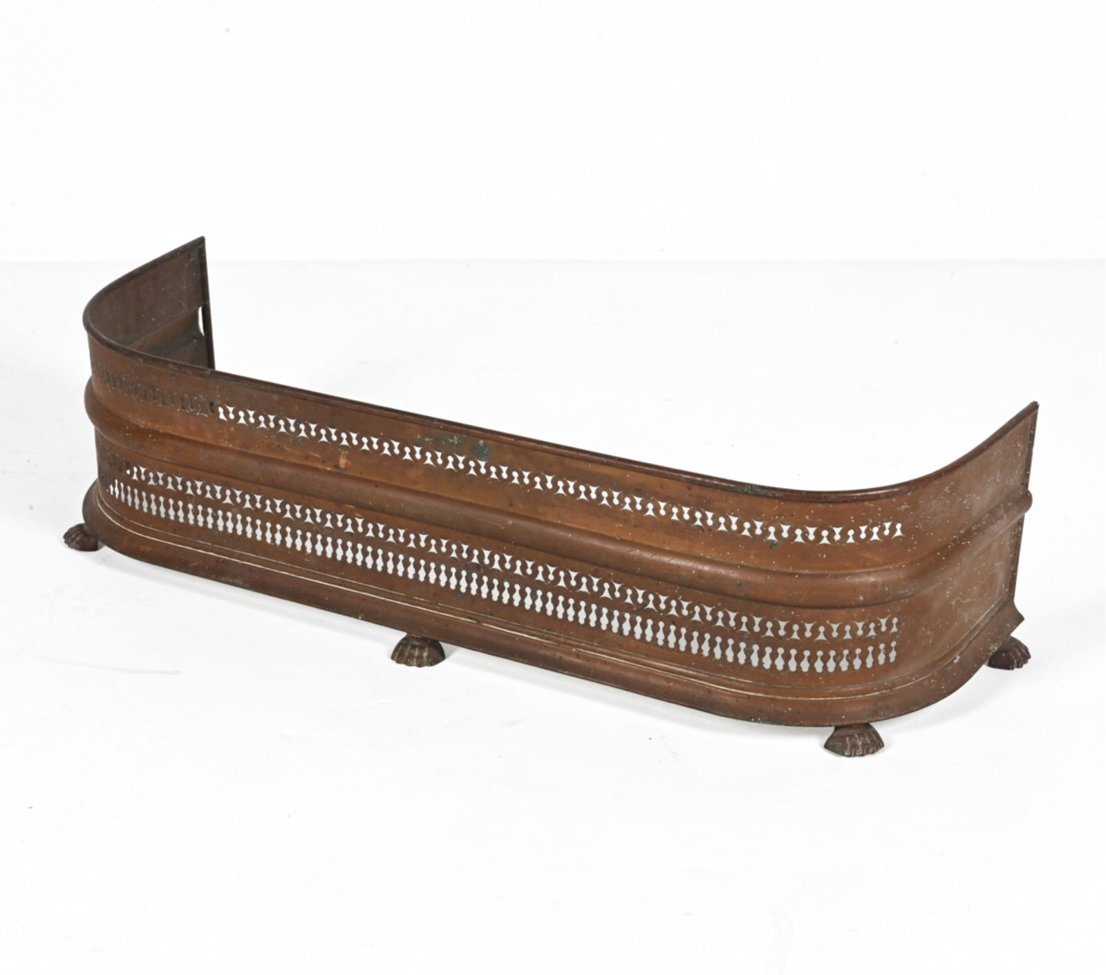 ANTIQUE PIERCED BRASS FIREPLACE FENDER (1 of 13)