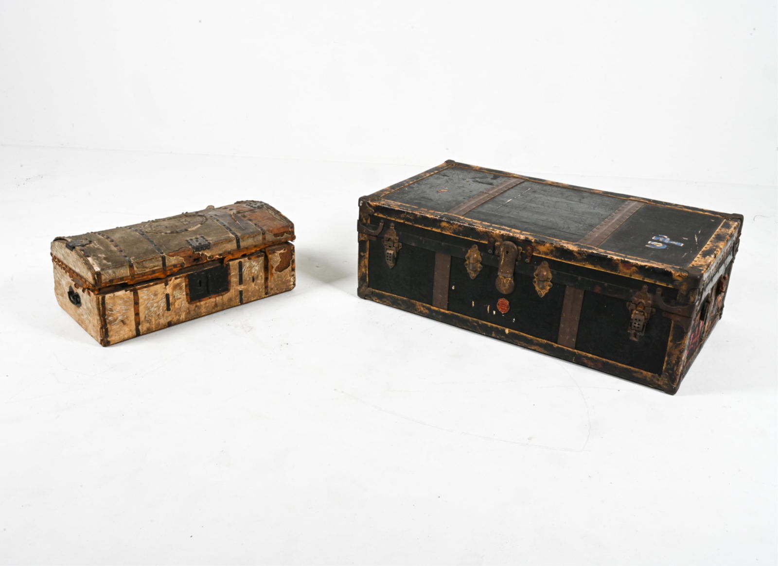(2) ANTIQUE STEAMER TRUNKS (1 of 15)