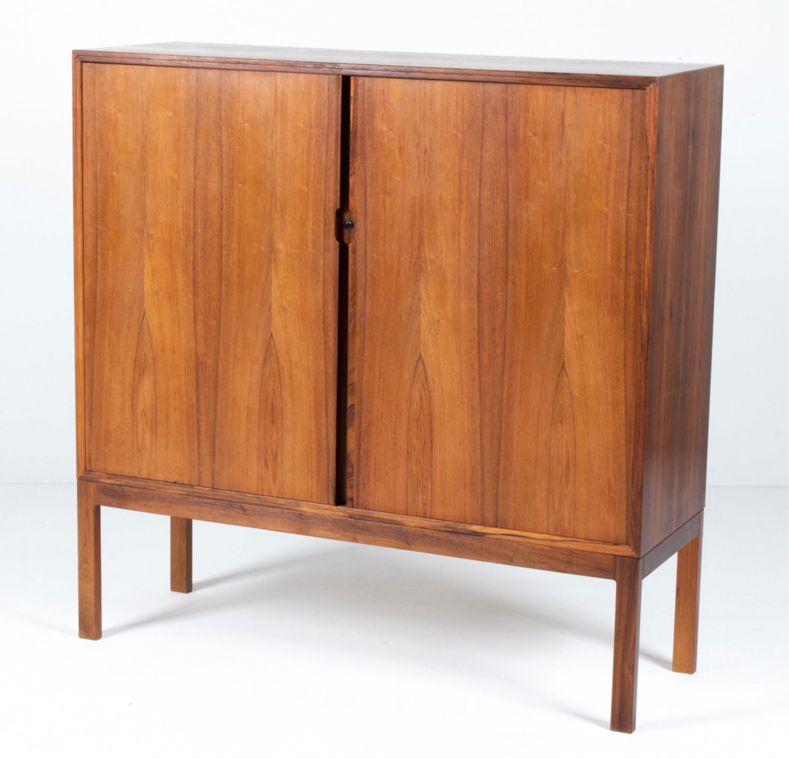 HENRY ROSENGREN HANSEN ROSEWOOD CABINET (1 of 15)