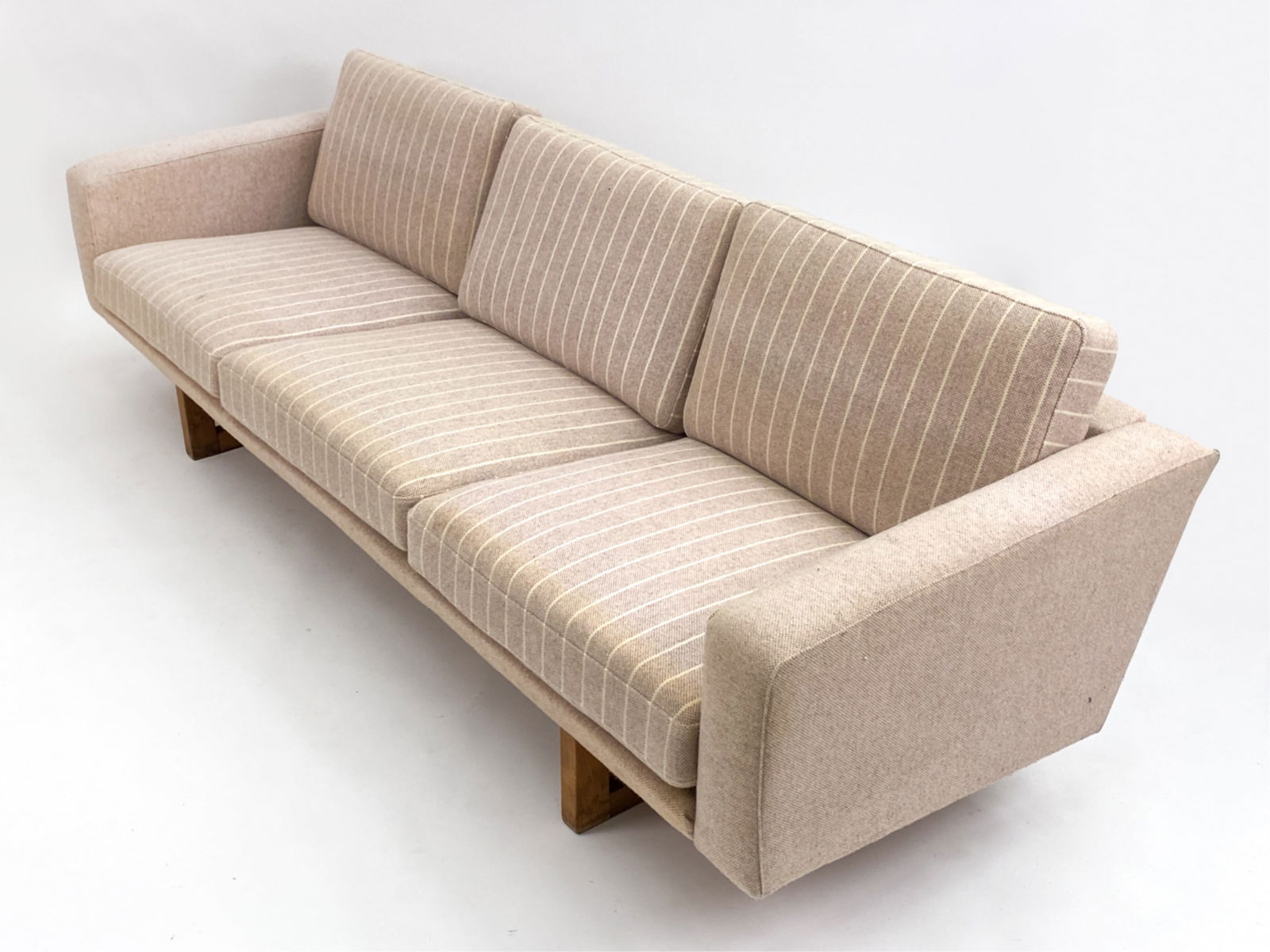 DANISH MODERN BORGE MOGENSEN SOFA (1 of 10)