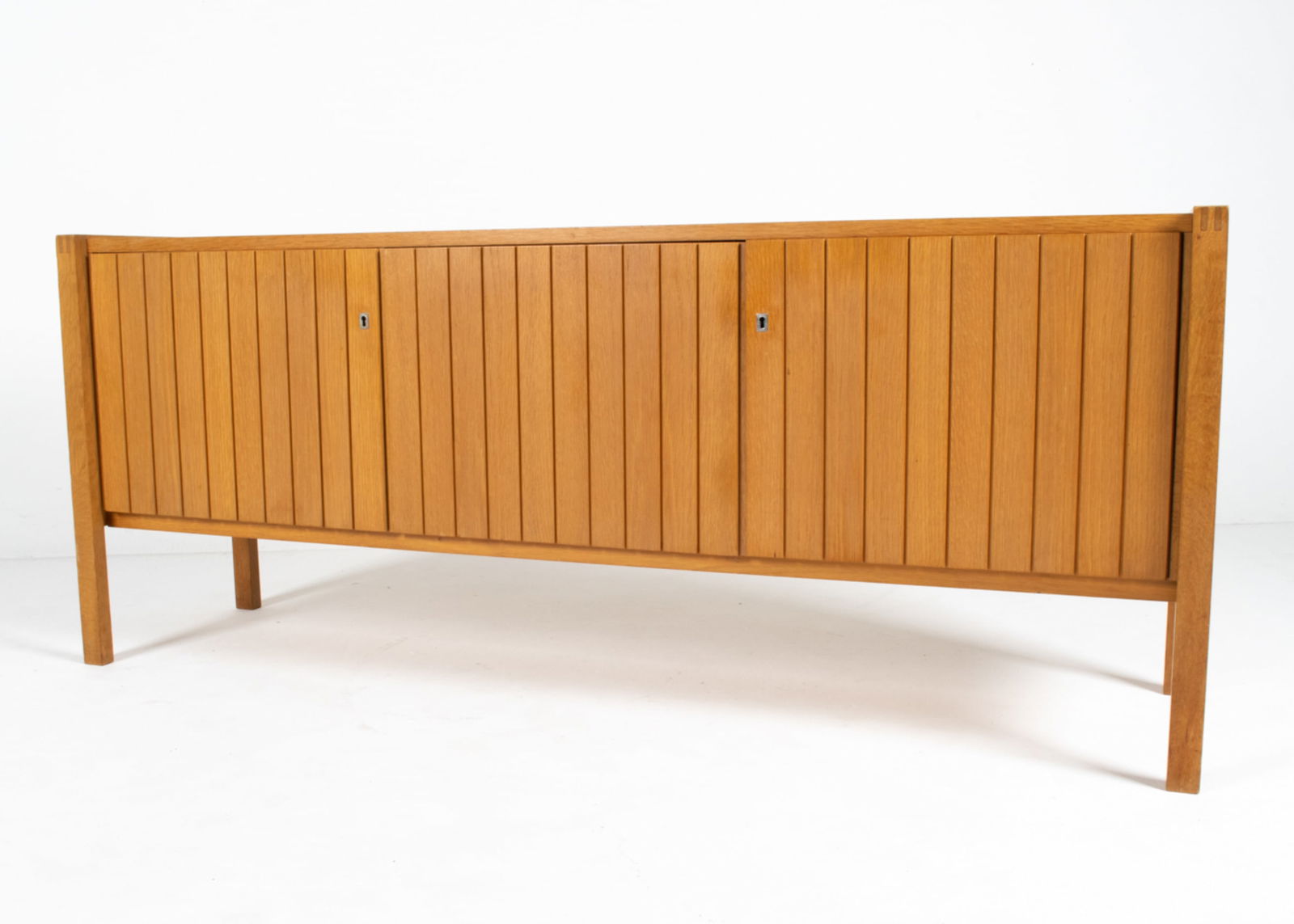 GERMAN MID-CENTURY PANELED OAK SIDEBOARD (1 of 18)