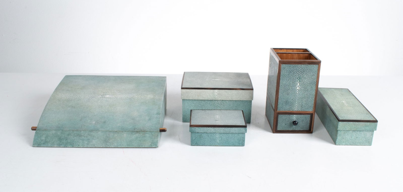 R&Y AUGOUSTI SHAGREEN DESK SET (1 of 13)