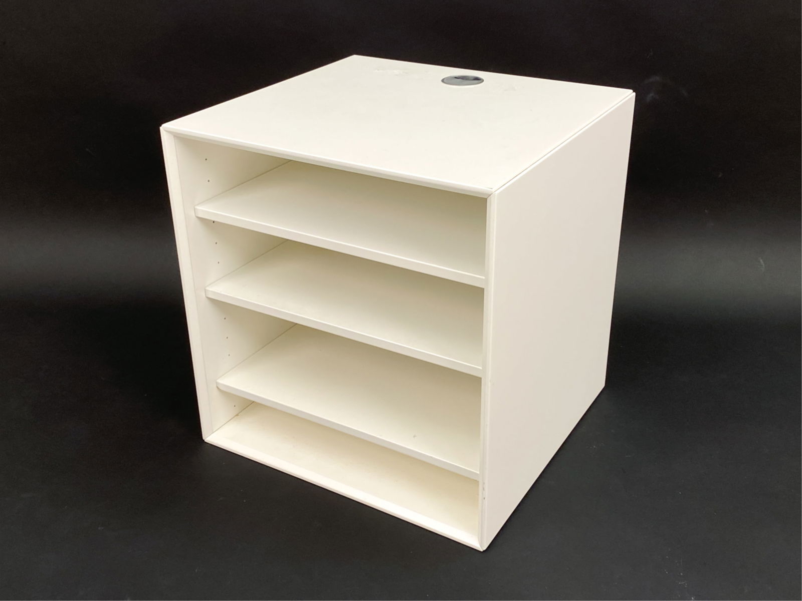 PETER J. LASSEN MONTANA FURNITURE FLOATING SHELF (1 of 14)