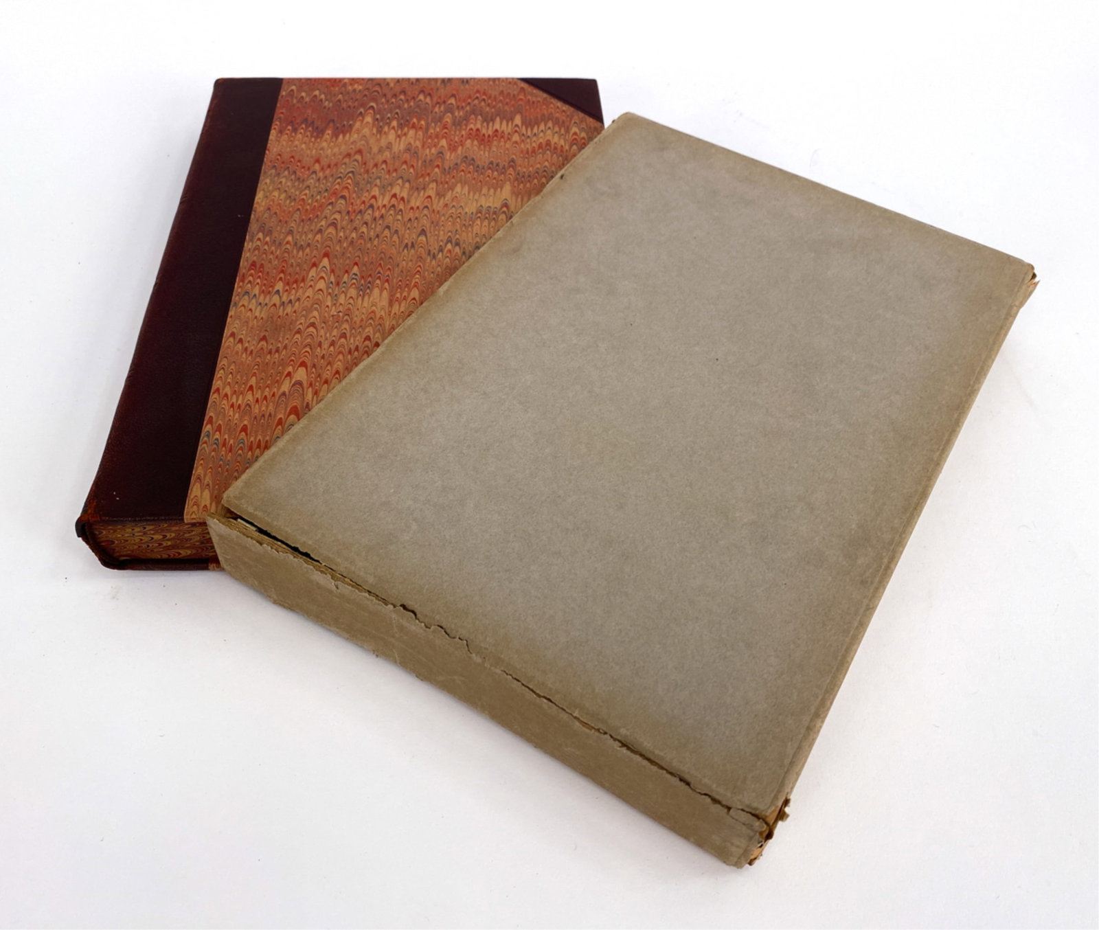 UNCLE TOM'S CABIN, COVARRUBIAS ILLUSTRATIONS: 1938 Limited Editions Club. Dimensions: H 11" x W 8" x D 1.5" Condition: Wear to binding. Appears internally clean. Damages to slip cover.