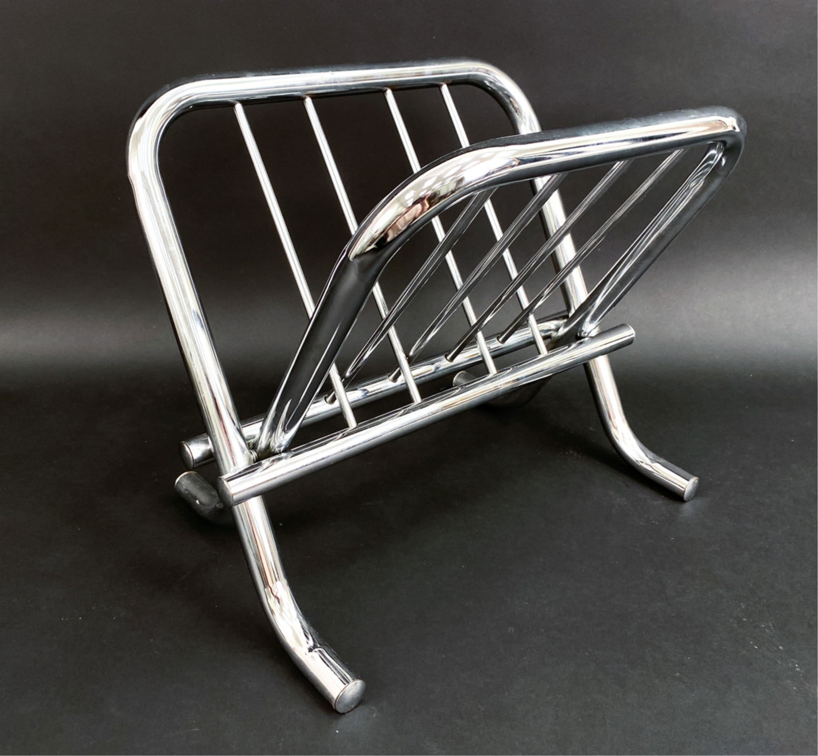 CHROME FOLDING MAGAZINE RACK (1 of 6)