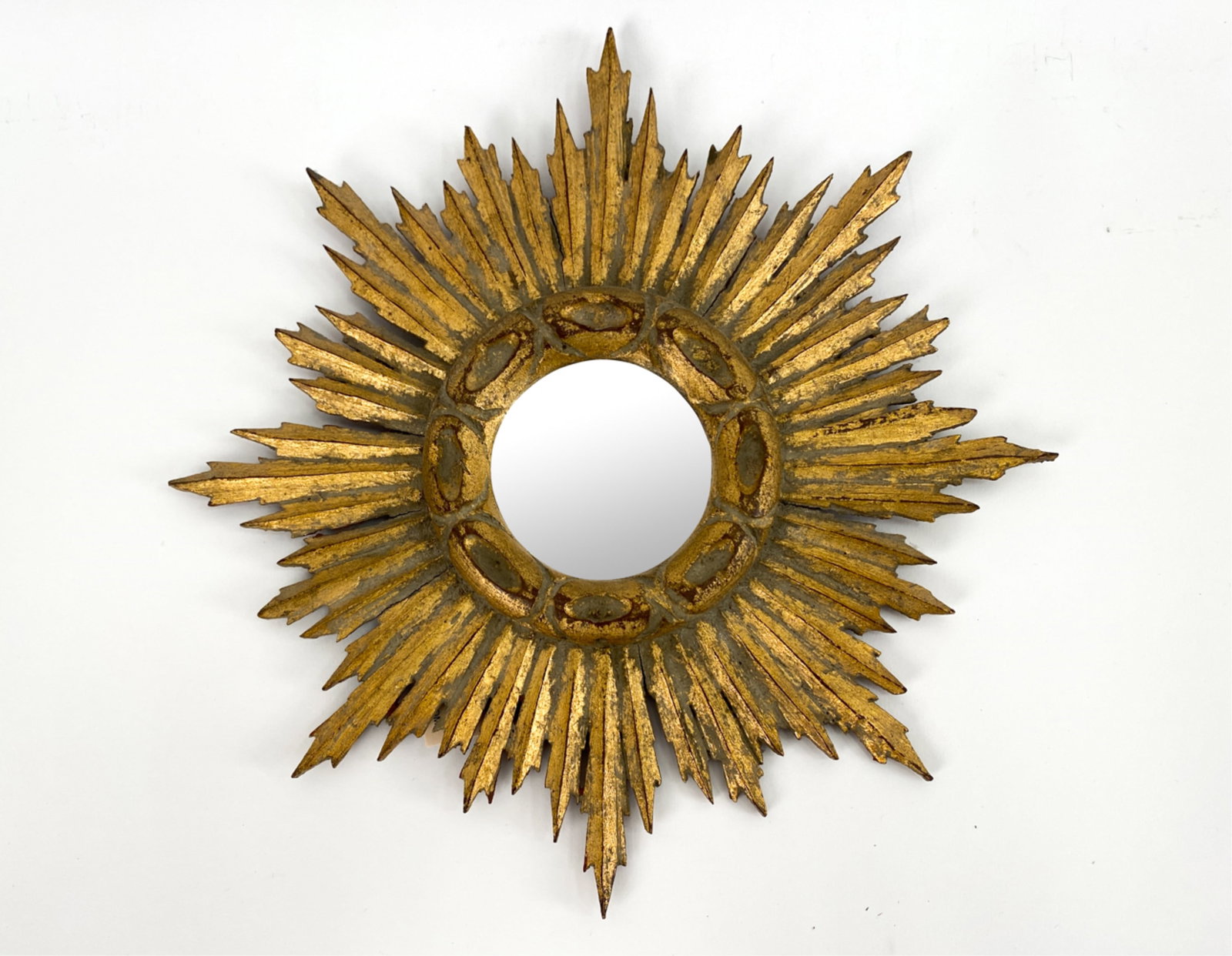 VINTAGE MINIATURE SUNBURST MIRROR (1 of 6)