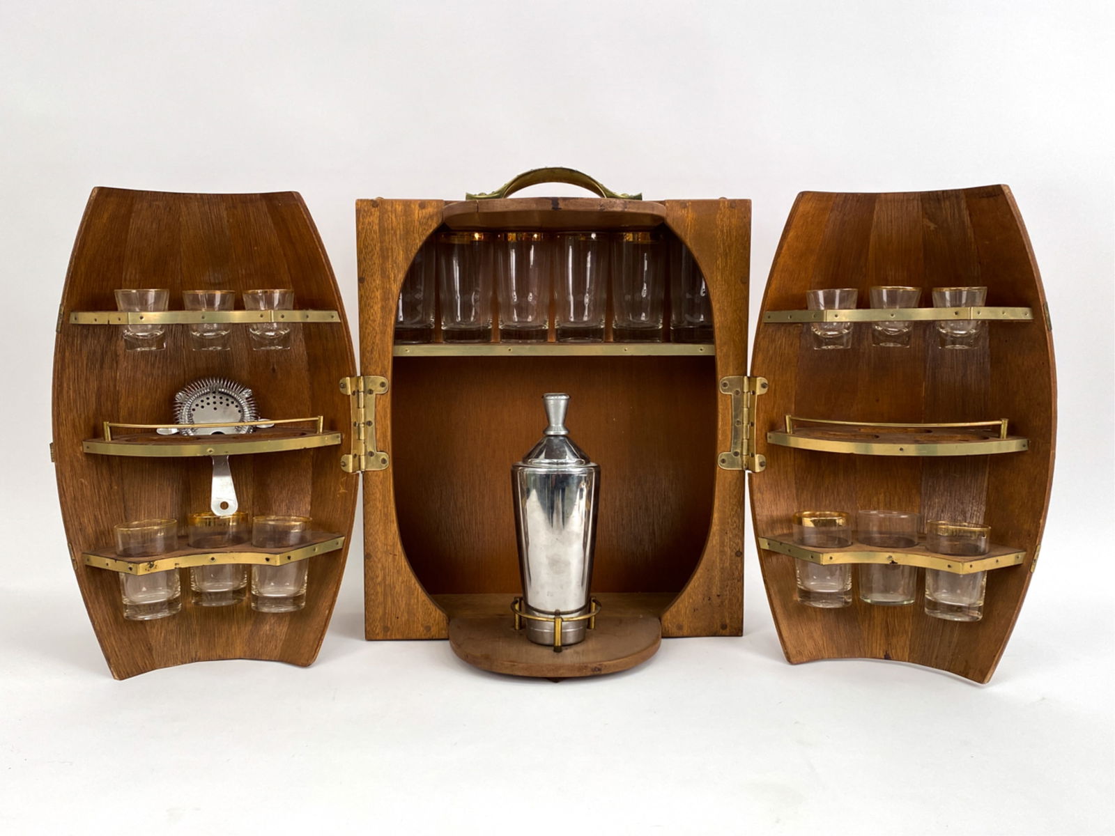 BARREL FORM LIQUOR CABINET (1 of 20)
