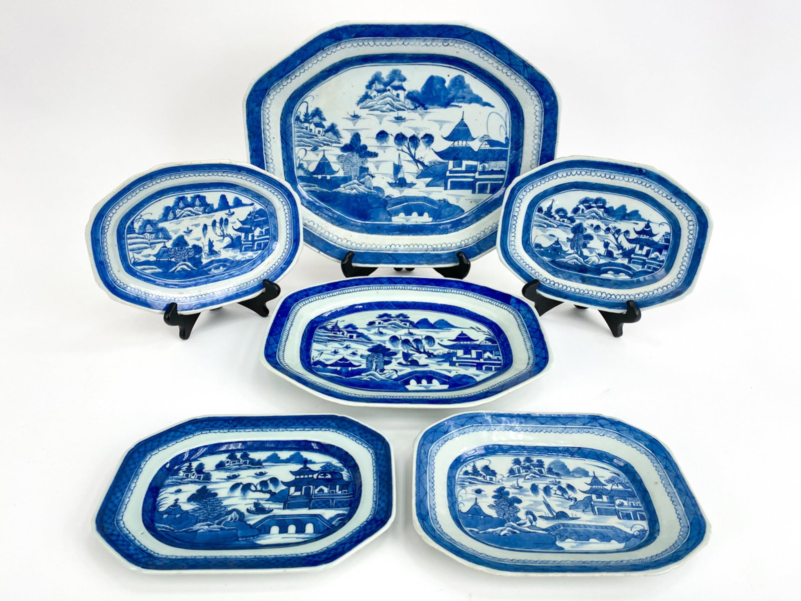 (6) CHINESE EXPORT BLUE & WHITE SERVING PLATTERS (1 of 7)