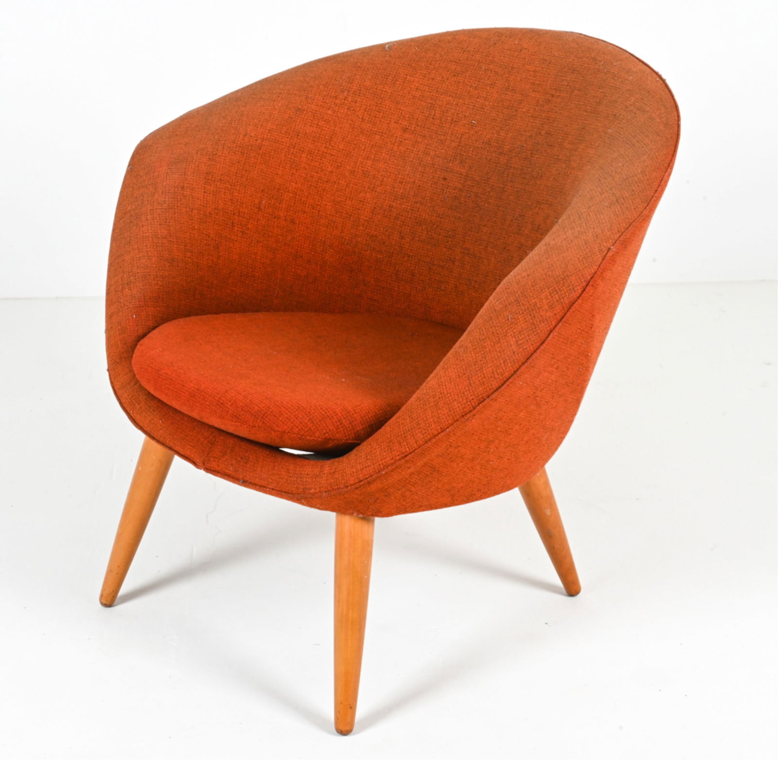 SCANDINAVIAN MID-CENTURY SCULPTURAL ACCENT CHAIR (1 of 14)