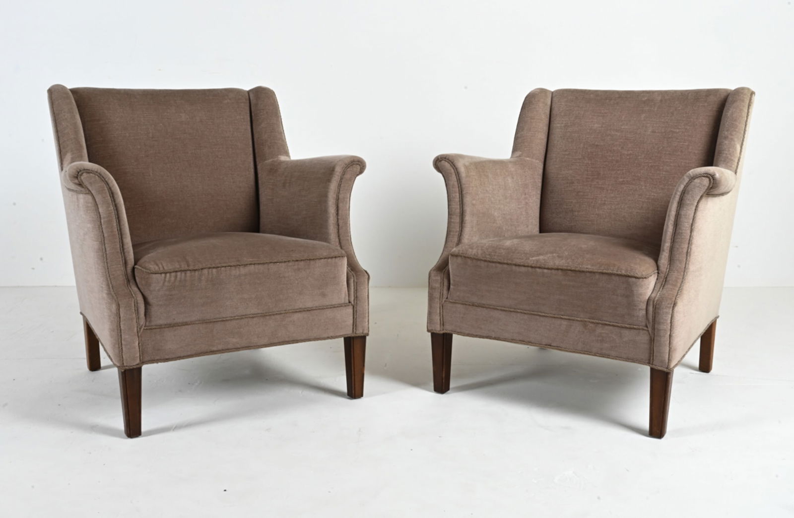 (2) EASY CHAIRS IN THE MANNER OF FRITS HENNINGSEN (1 of 15)