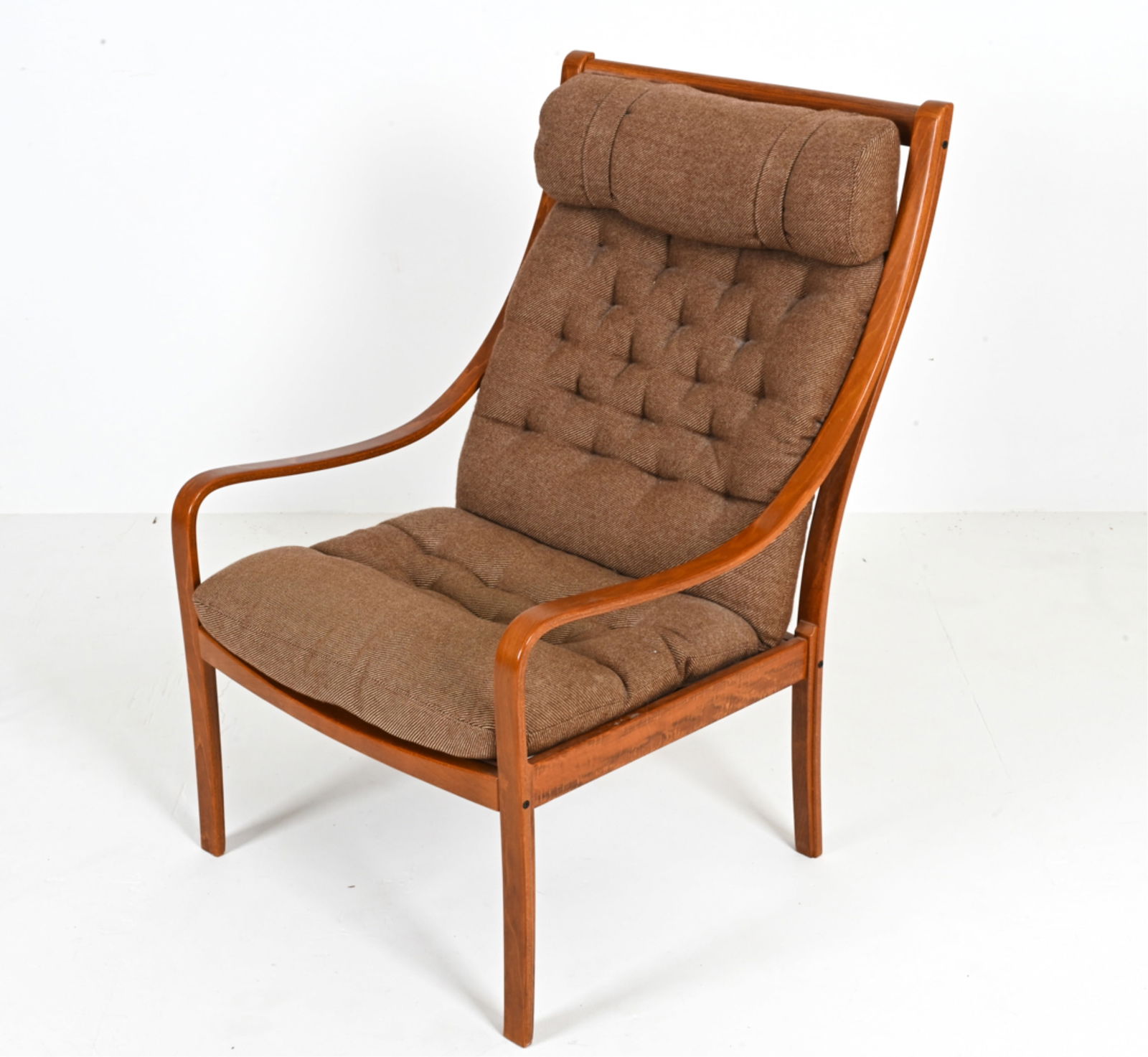 FREDRIK KAYSER FOR VATNE MOBLER BENTWOOD ARMCHAIR (1 of 14)