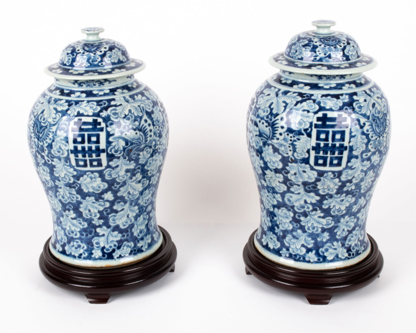 PAIR CHINESE BLUE & WHITE PORCELAIN JARS, C. 1880 (1 of 11)