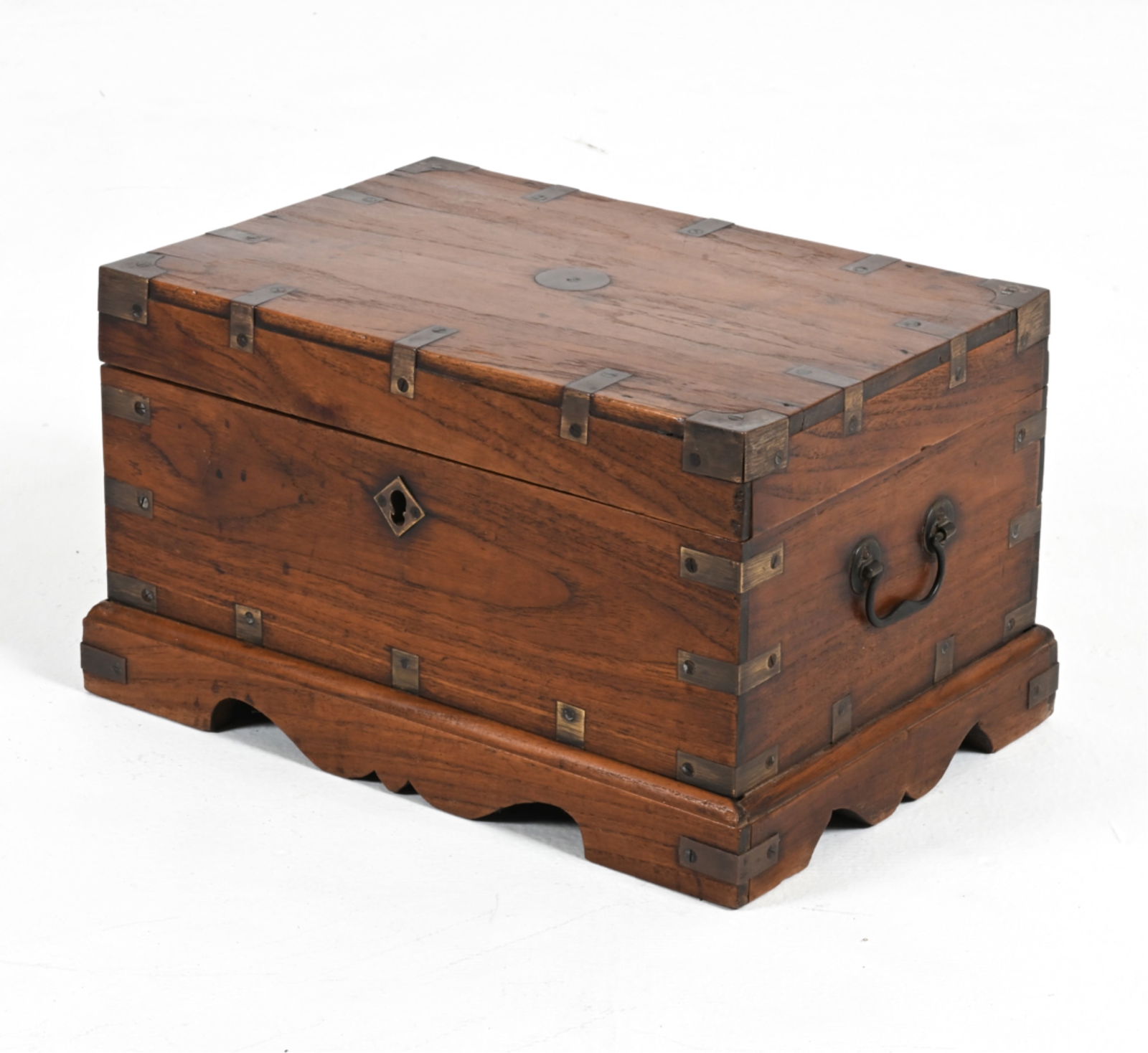 19TH C. CAMPAIGN-STYLE TEA CADDY (1 of 14)