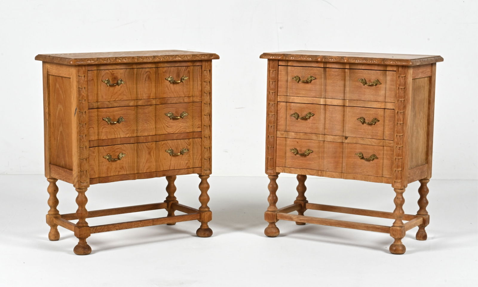 PAIR OF OAK NIGHTSTANDS ATTR. HENNING KJAERNULF (1 of 20)