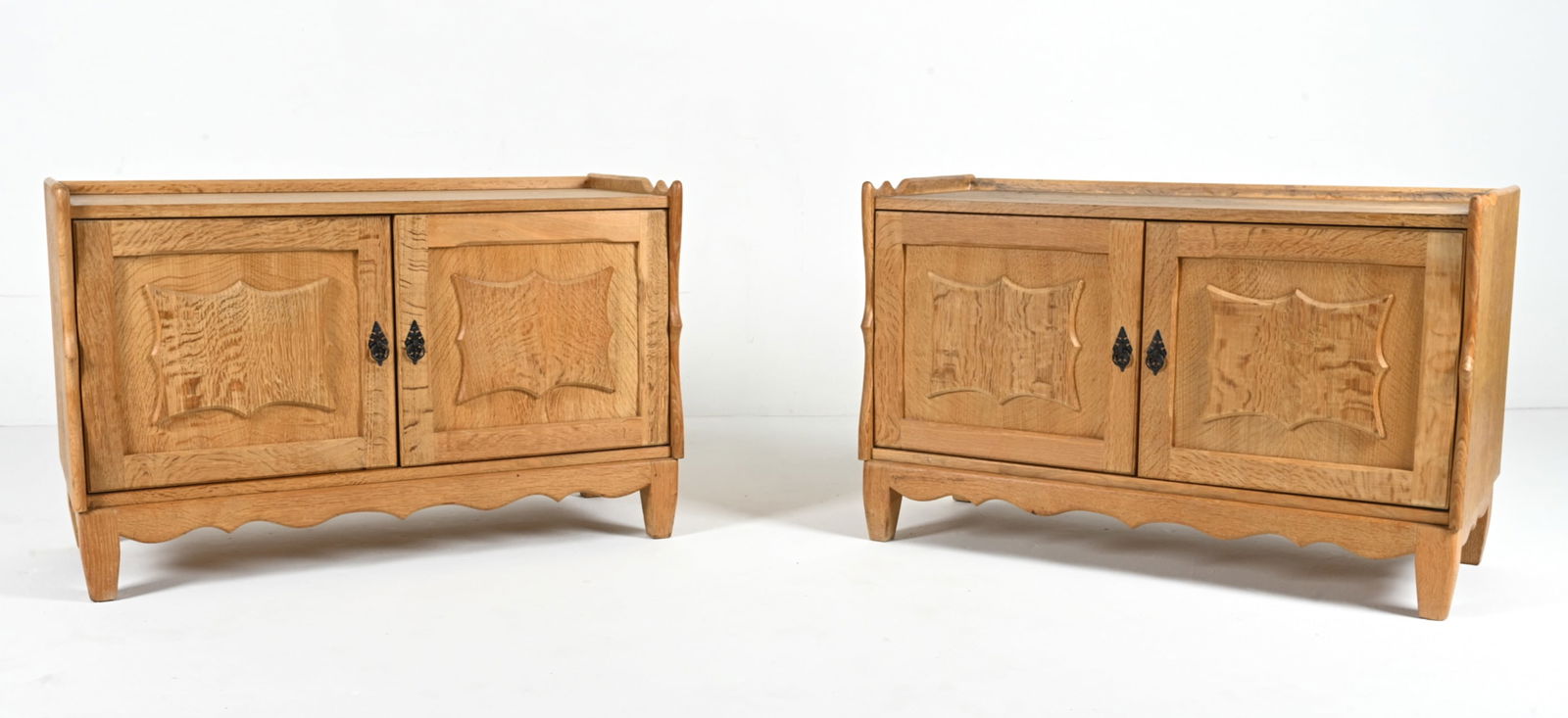 PAIR OF DANISH OAK CABINETS, MANNER OF KJAERNULF (1 of 13)