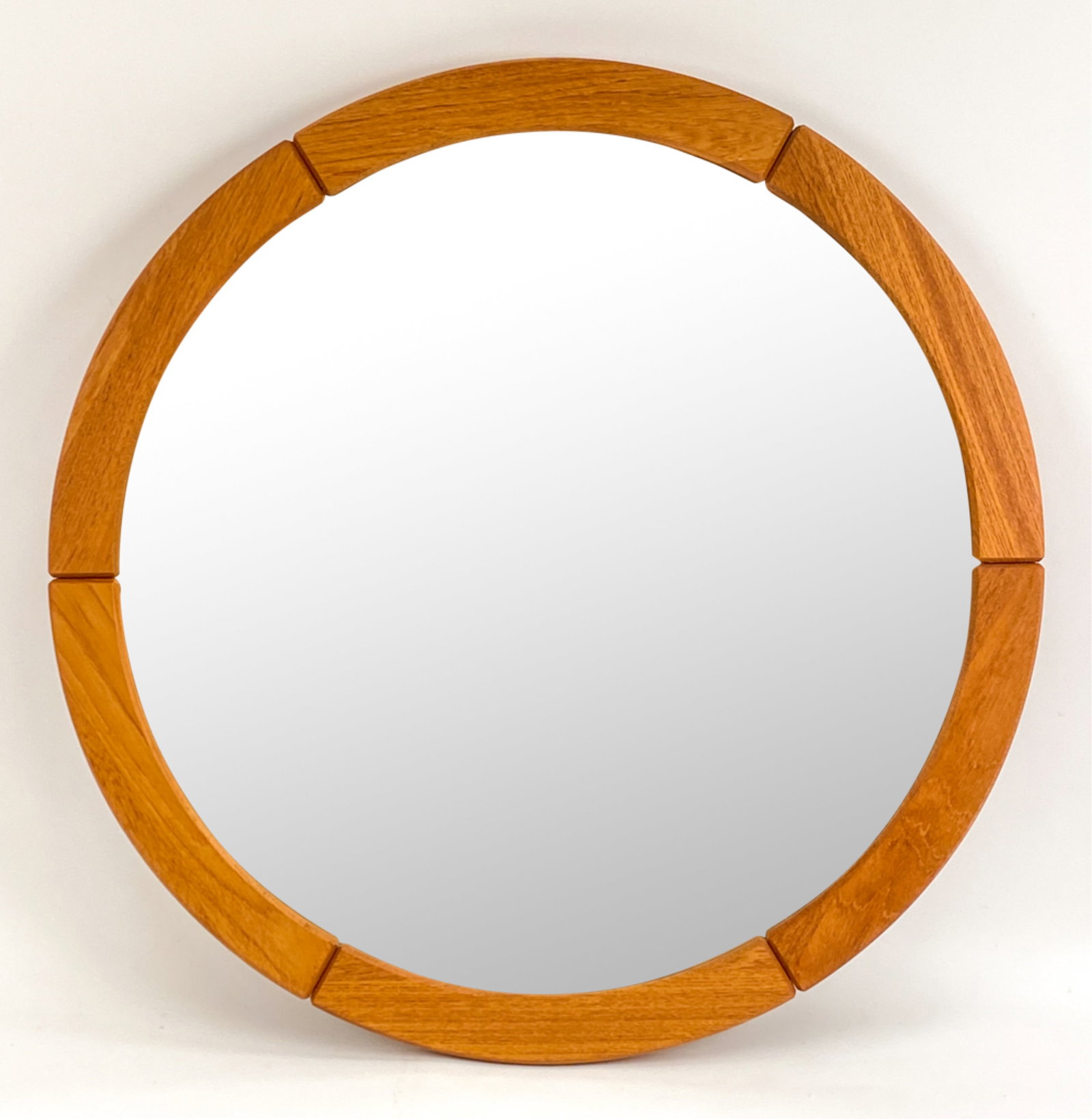 LARGE ROUND VINTAGE DANISH TEAK MIRROR (1 of 6)