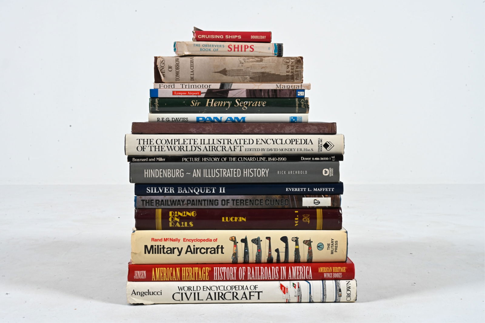 GROUPING OF BOOKS INCL. CRAFTS, SHIPS, TRAINS (1 of 16)