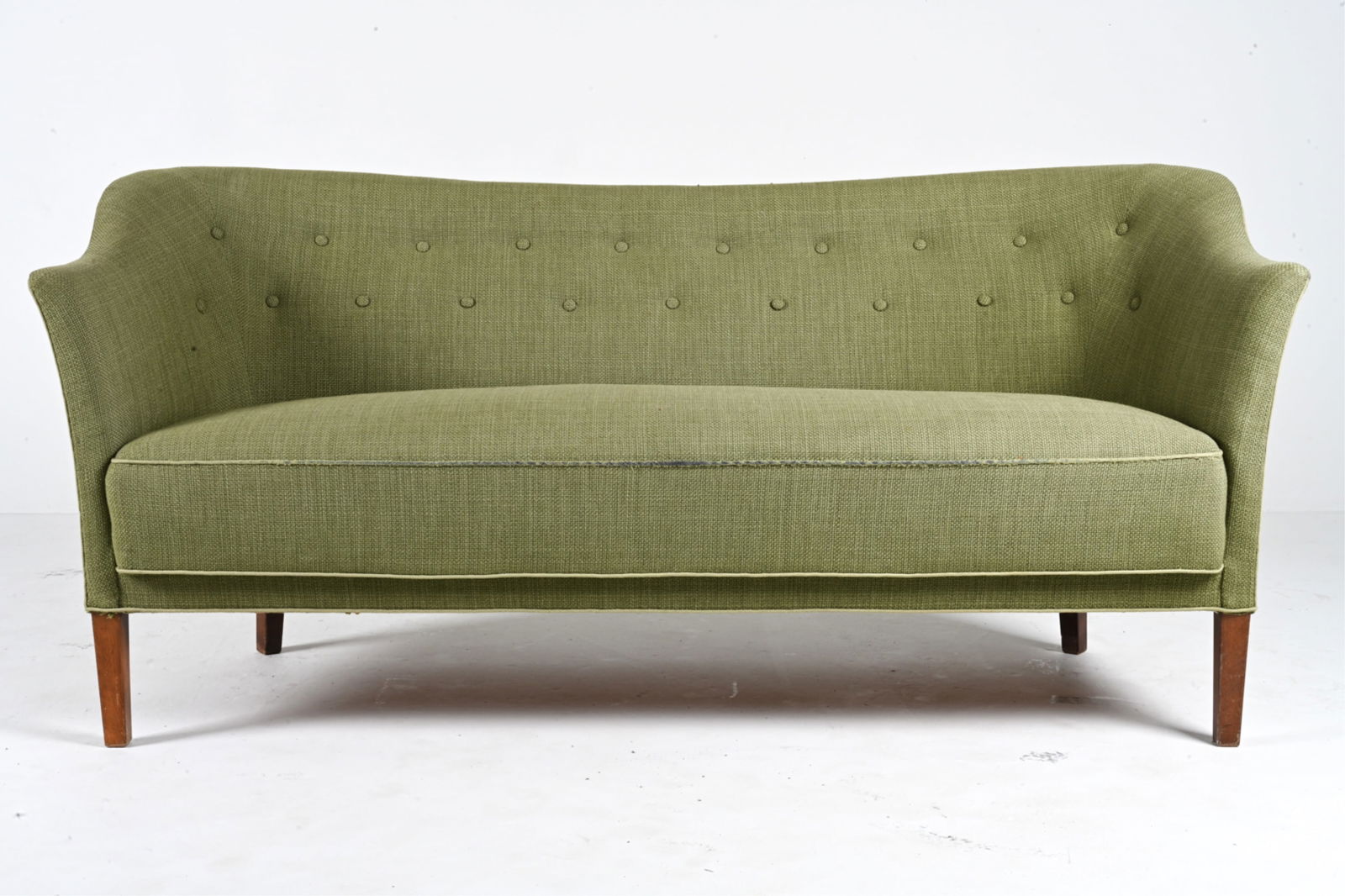 ATTR. SLAGELSE SOFA IN THE MANNER OF FINN JUHL (1 of 18)
