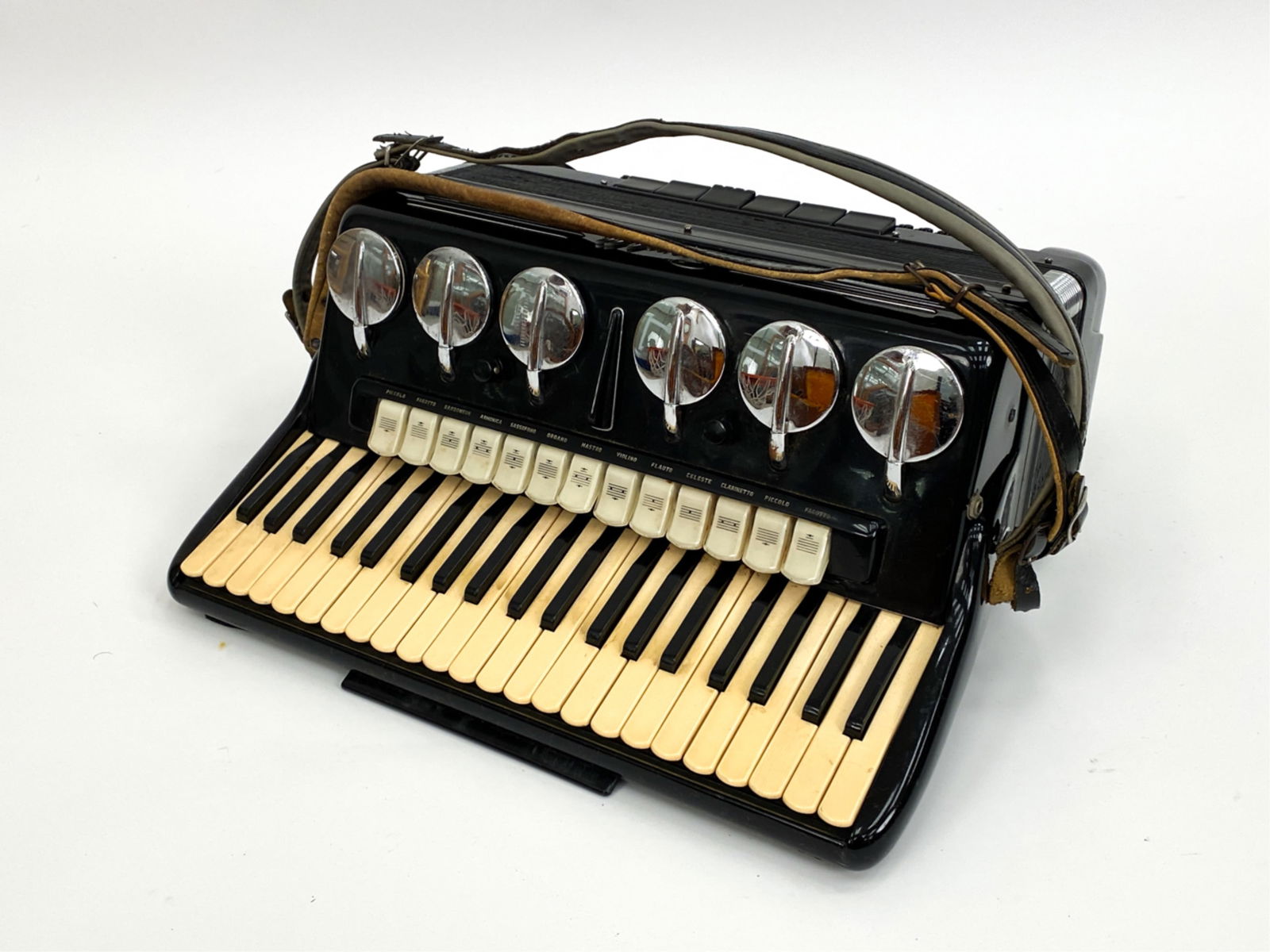 Scandalli accordion 2024 price list