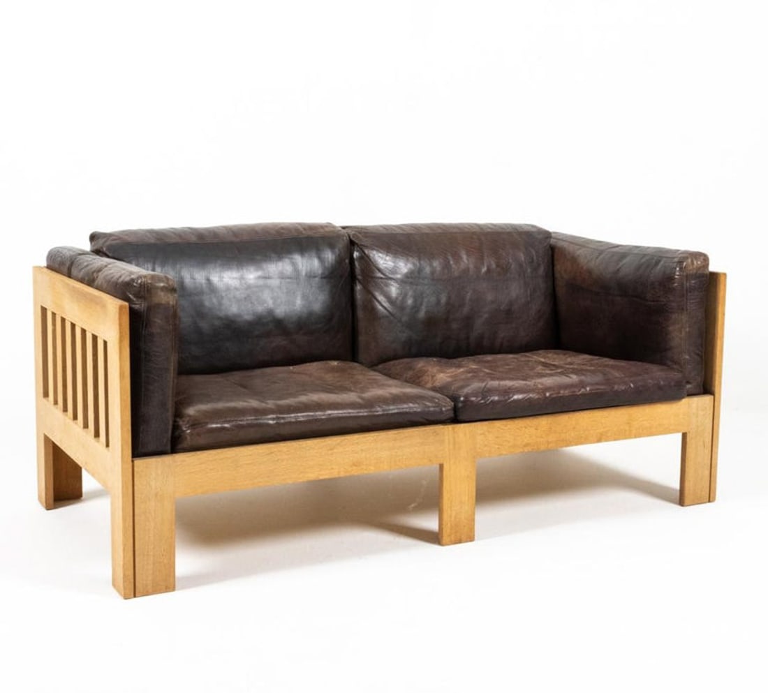 TAGE POULSEN MODEL TP632 LEATHER 2-SEATER SOFA (1 of 12)