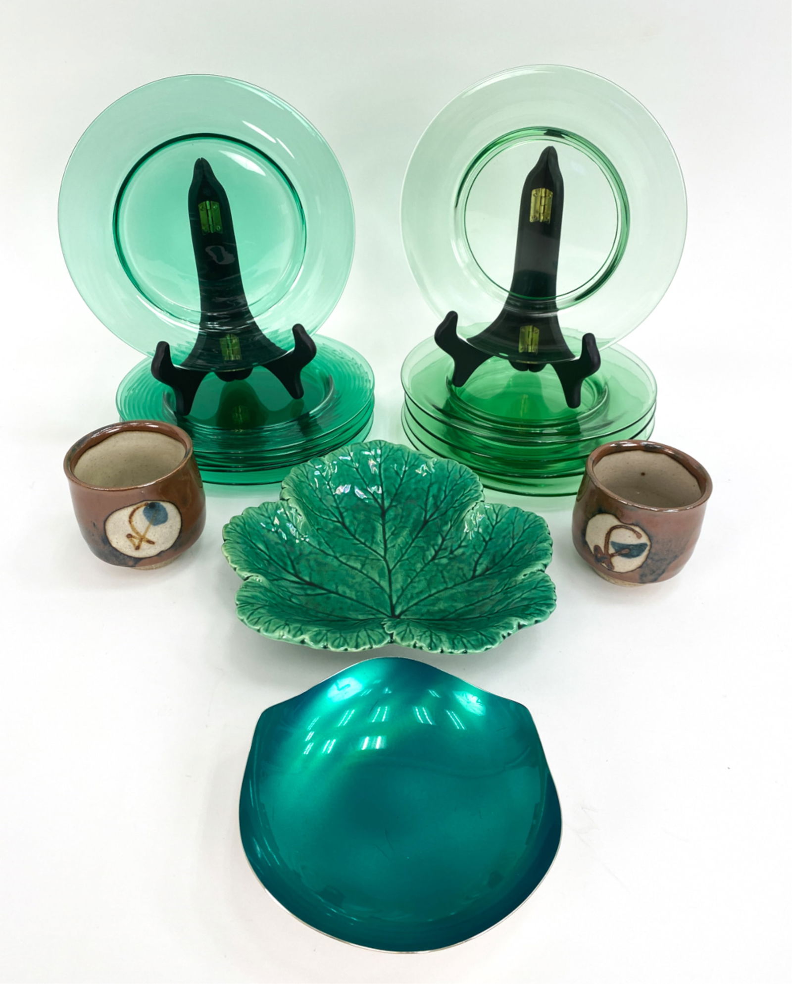 VINTAGE CERAMICS & GLASS GROUPING (1 of 14)