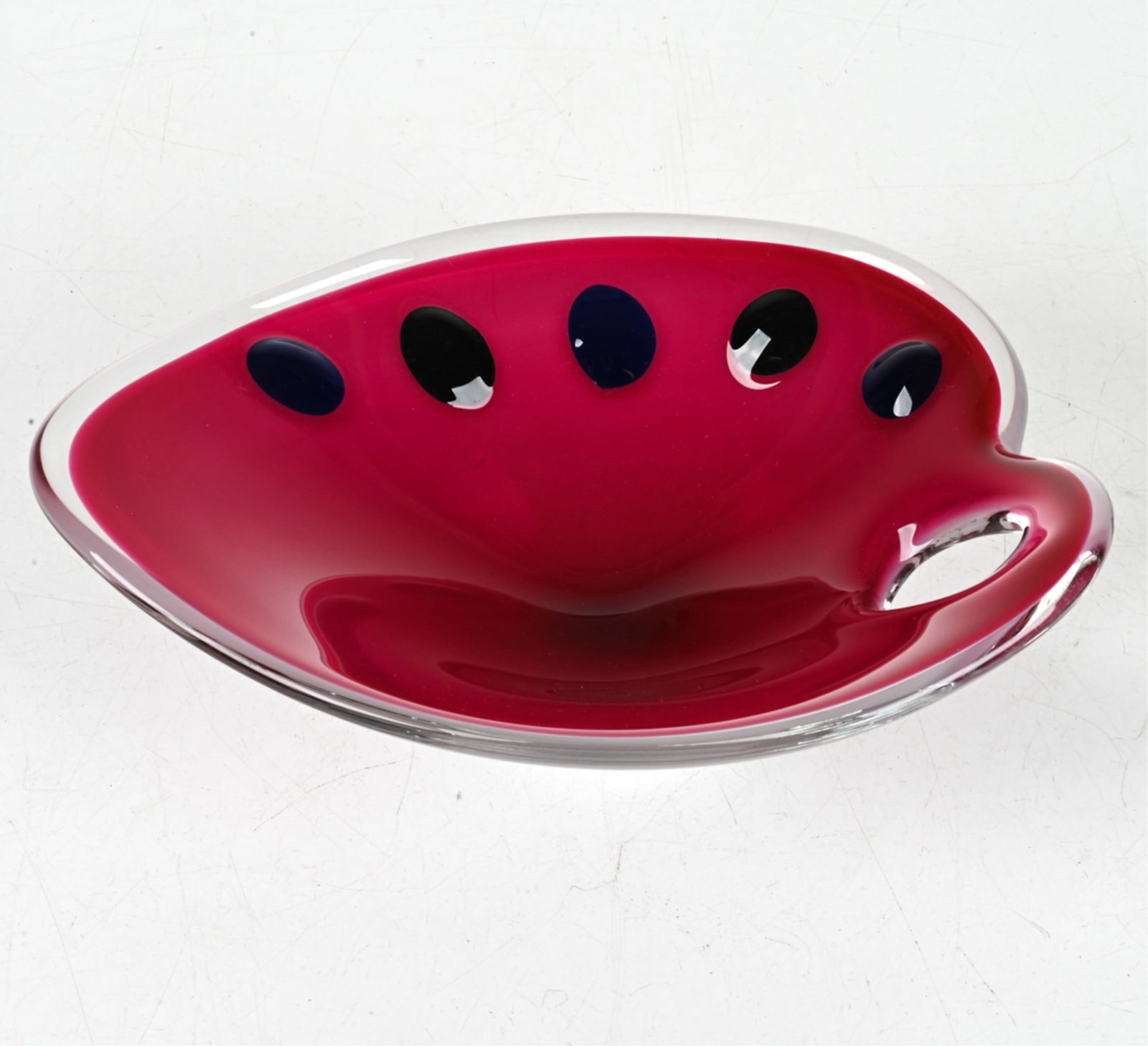 PAUL KEDELV FOR FLYGSFORS GLASS PALETTE BOWL: Rare Scandinavian Organic Modern art glass bowl inspired by the artist's palette, designed by Paul Kedelv for Flygsfors, Sweden, c. 1960's. Hand-signed "Flygsfors / Coquille" underneath. Dimensions: H