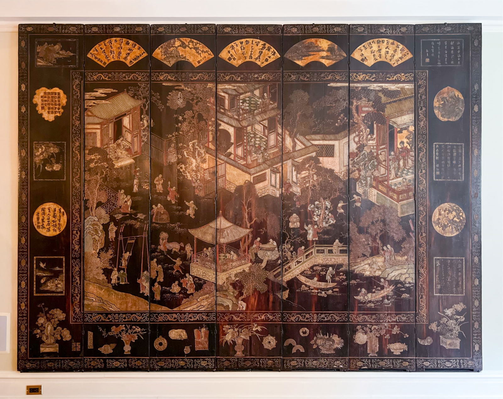 18TH C. CHINESE COROMANDEL LACQUER ROOM SCREEN (1 of 10)